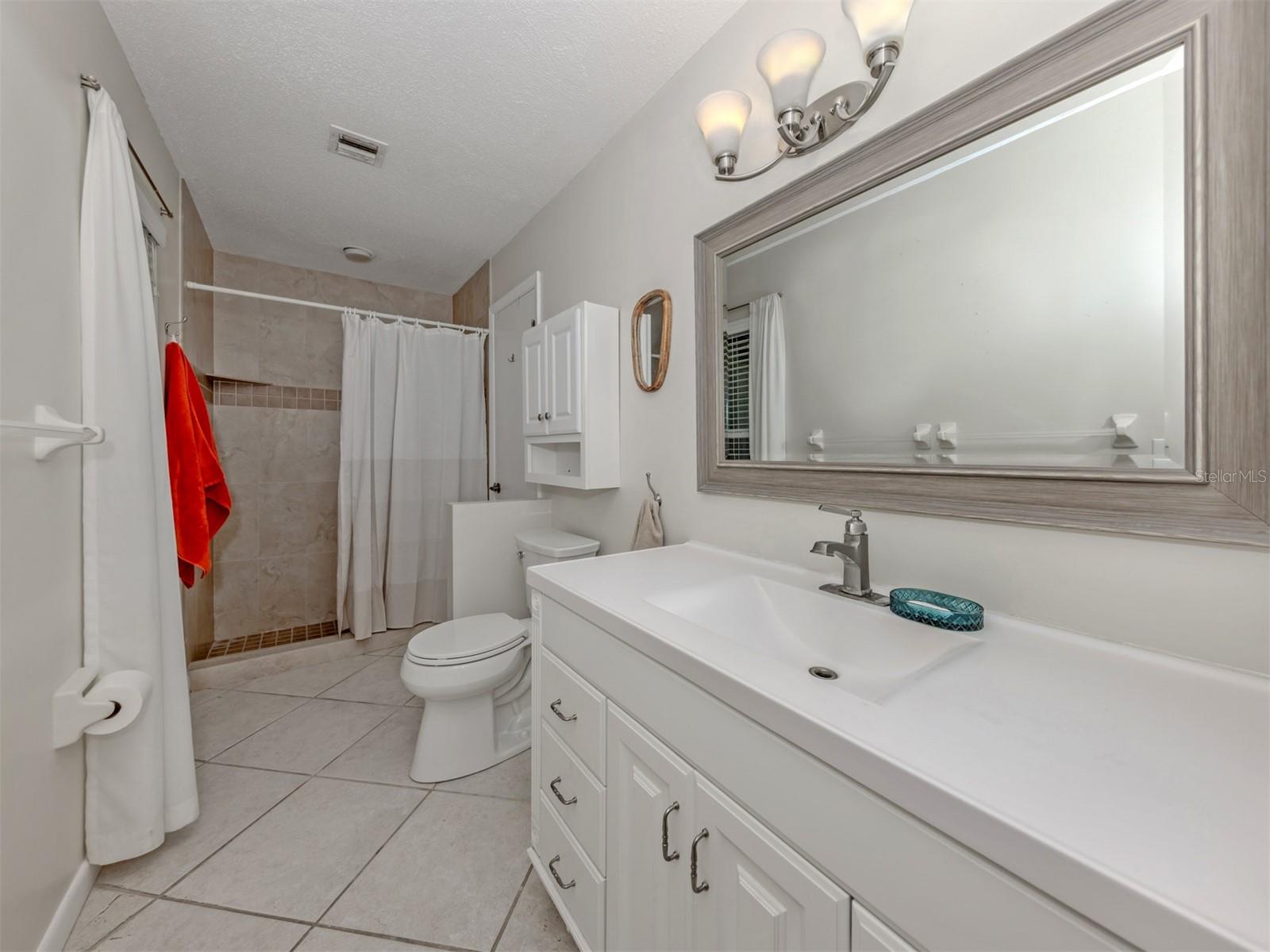 MISSION VALLEY ESTATE SEC A - Residential
