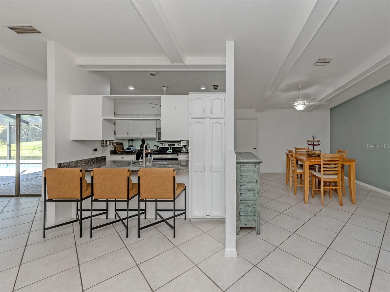 MISSION VALLEY ESTATE SEC A - Residential