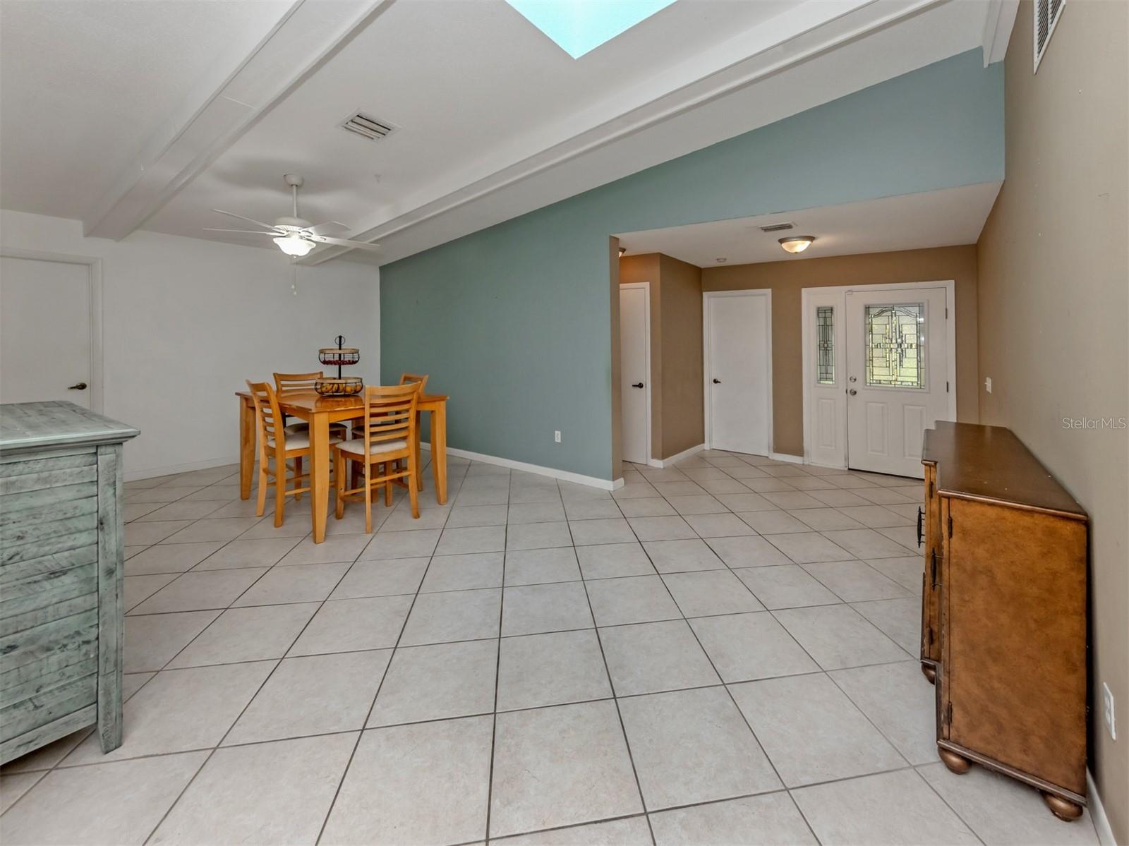 MISSION VALLEY ESTATE SEC A - Residential
