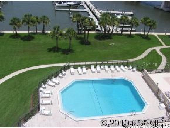 Diamond Head Point Condo - Residential