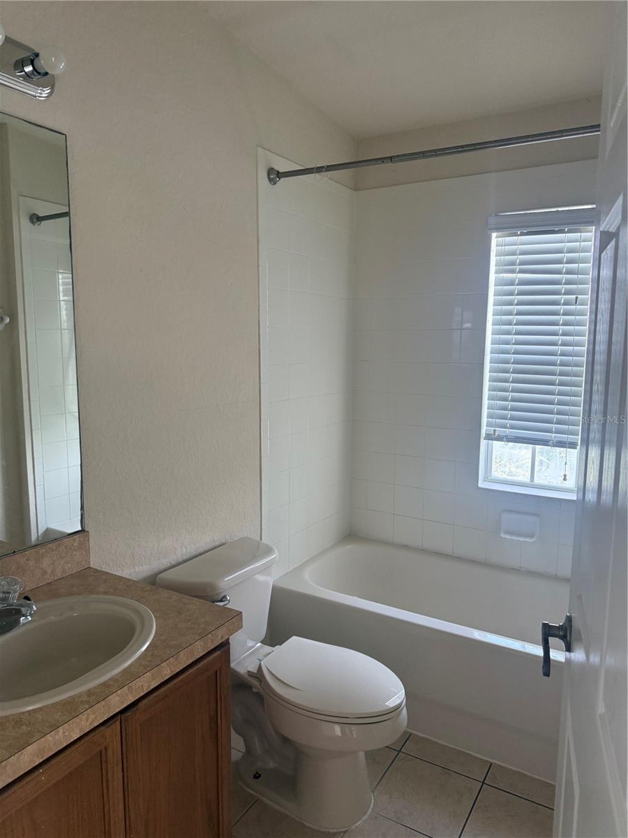 FLORA RIDGE CONDO PH 8 BLDG 11 - Residential Lease