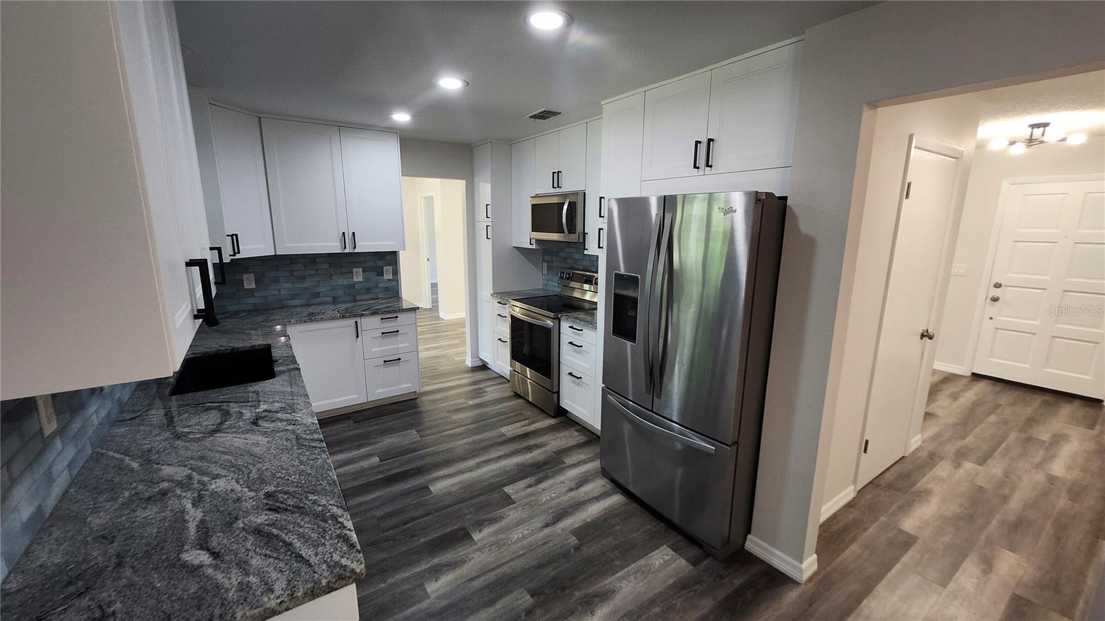 HARBOR EAST - Residential