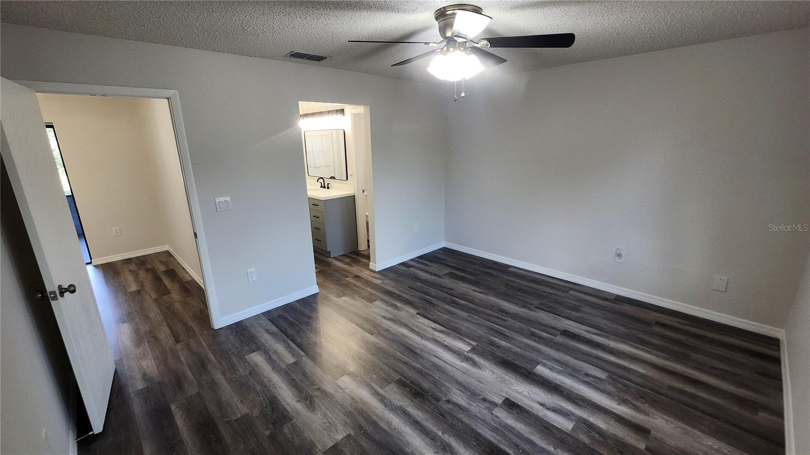HARBOR EAST - Residential