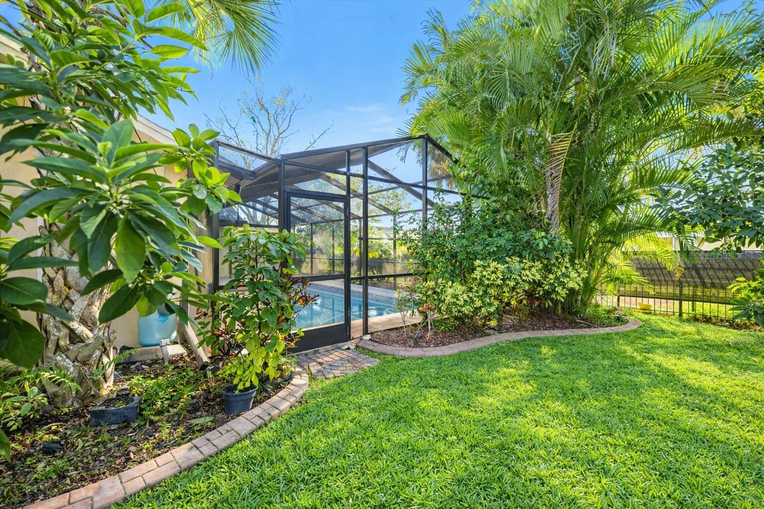 VENICE GARDENS - Residential
