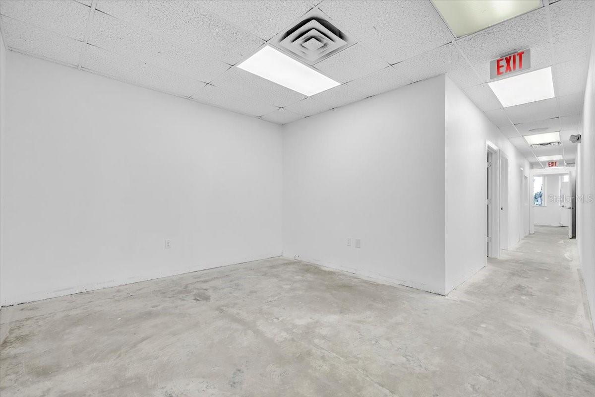 PROMENADES PROFESSIONAL CENTER - Commercial Lease