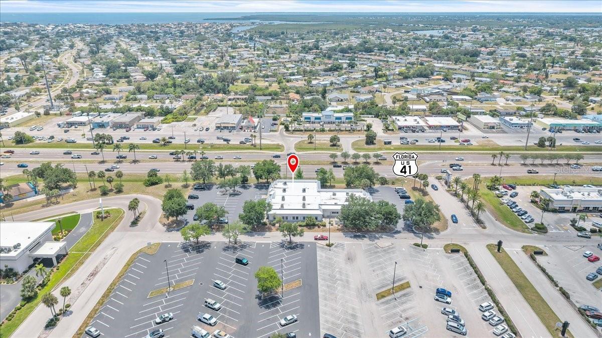 PROMENADES PROFESSIONAL CENTER - Commercial Lease