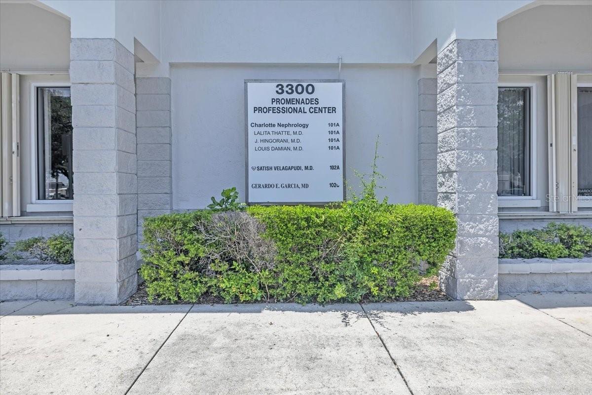 PROMENADES PROFESSIONAL CENTER - Commercial Lease