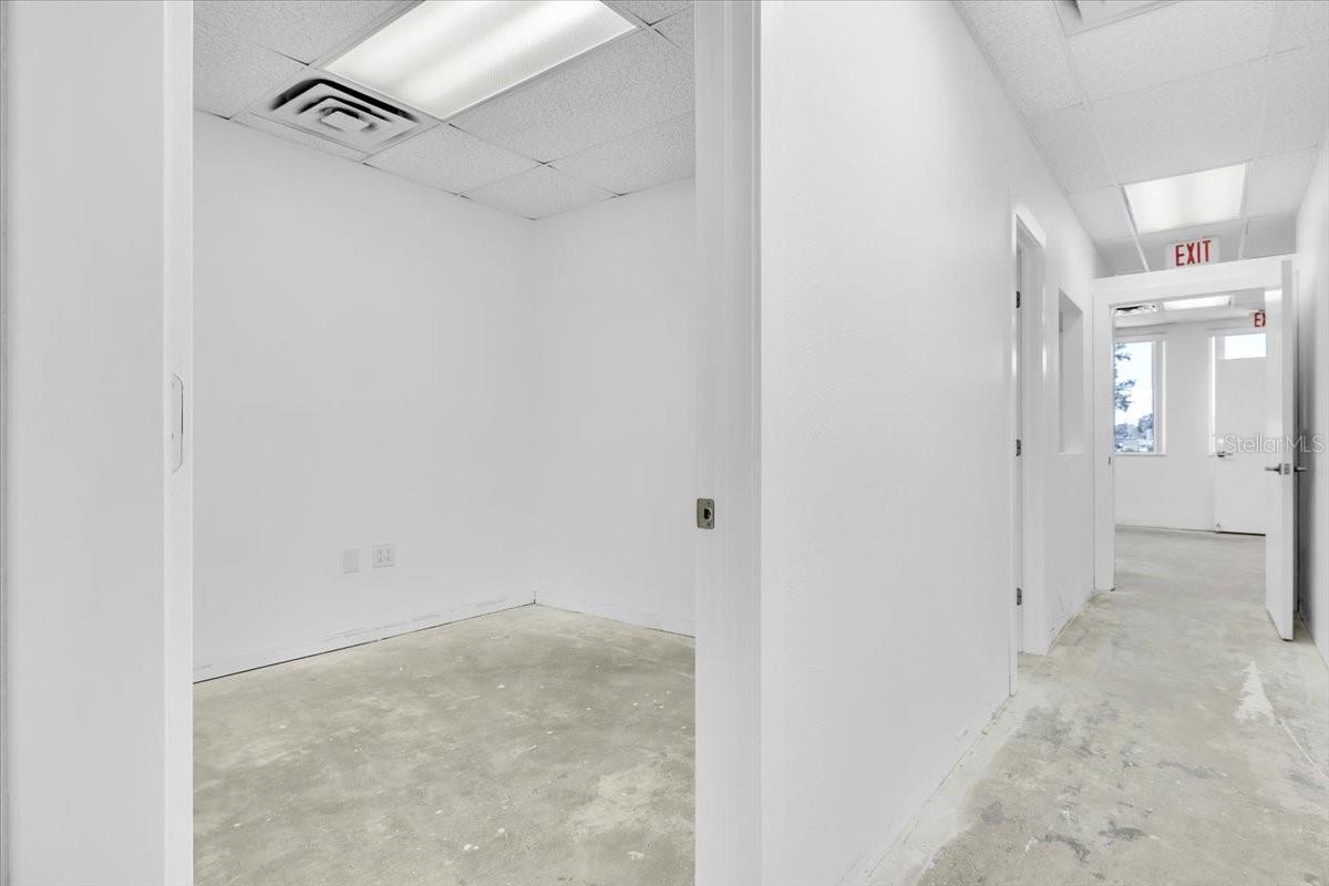 PROMENADES PROFESSIONAL CENTER - Commercial Lease