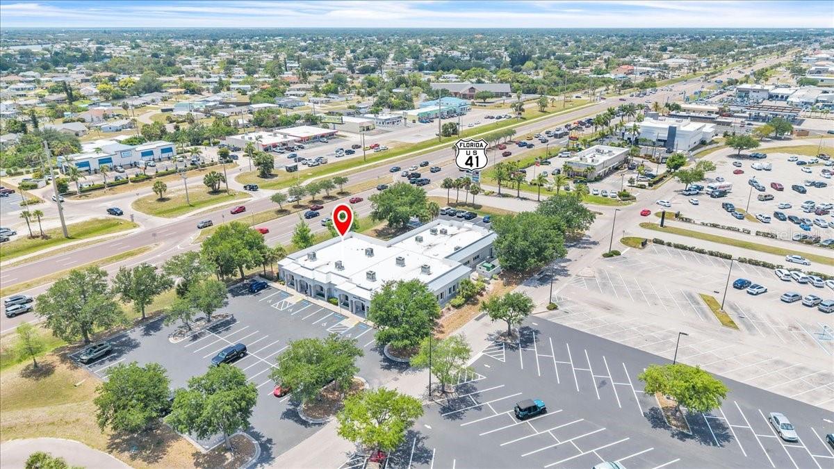 PROMENADES PROFESSIONAL CENTER - Commercial Lease
