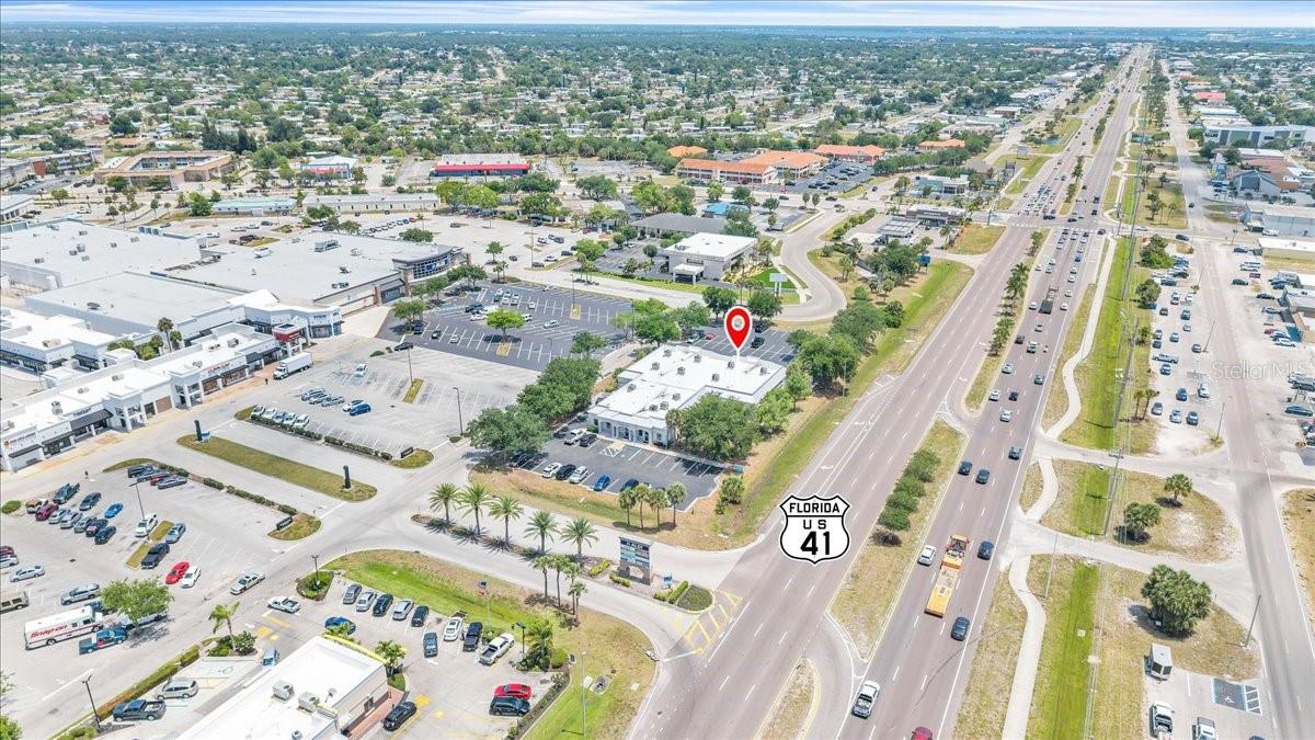 PROMENADES PROFESSIONAL CENTER - Commercial Lease