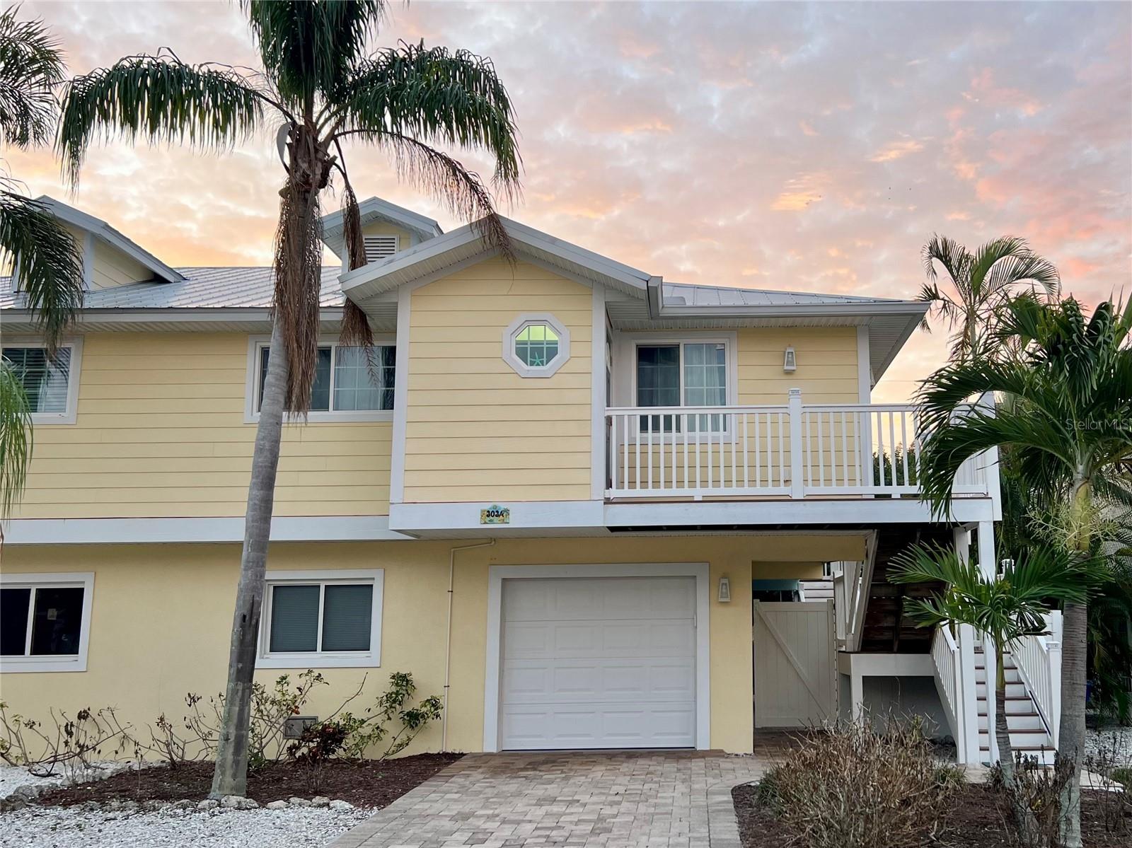 HOLMES BEACH 17TH UNIT - Residential