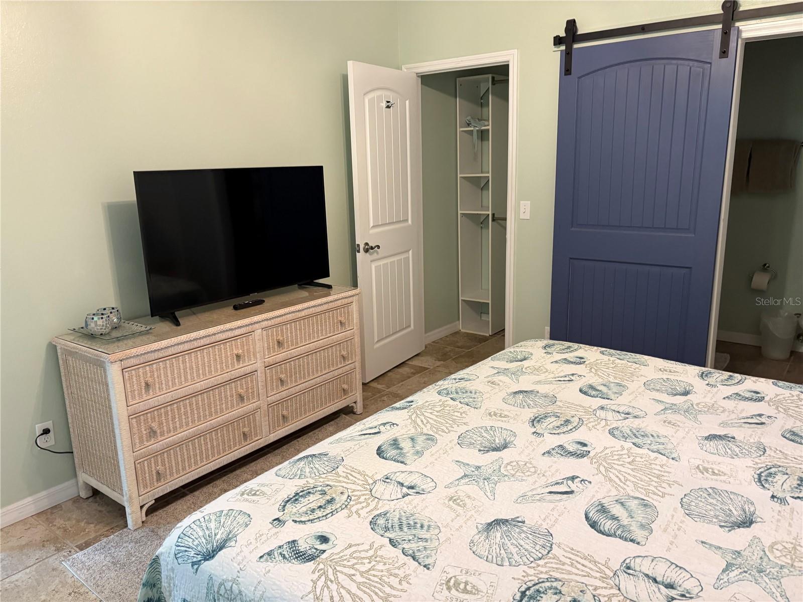 HOLMES BEACH 17TH UNIT - Residential