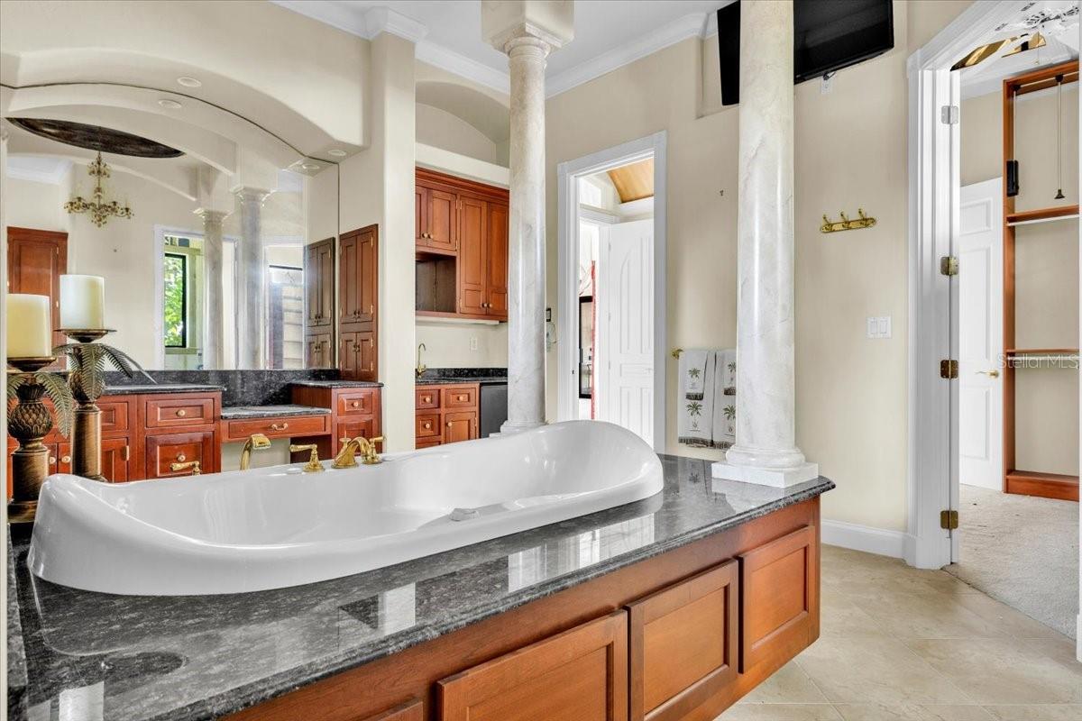 PUNTA GORDA ISLES SEC 04 - Residential