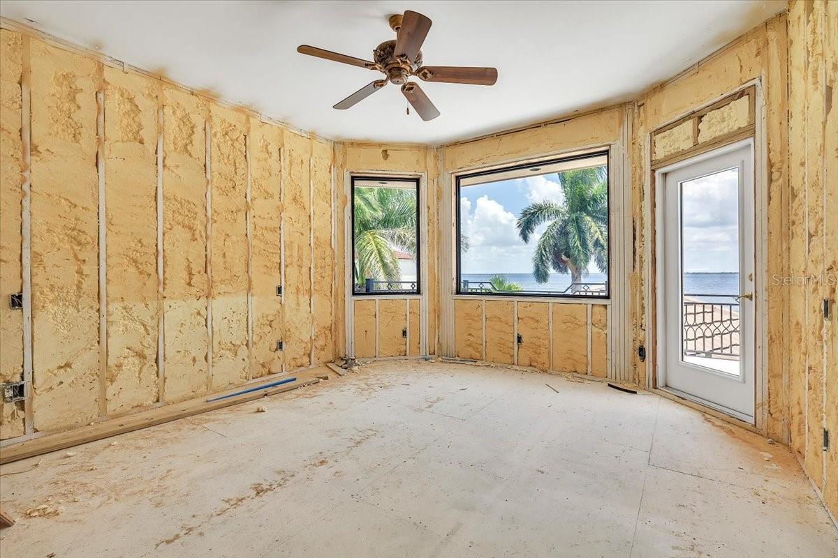 PUNTA GORDA ISLES SEC 04 - Residential