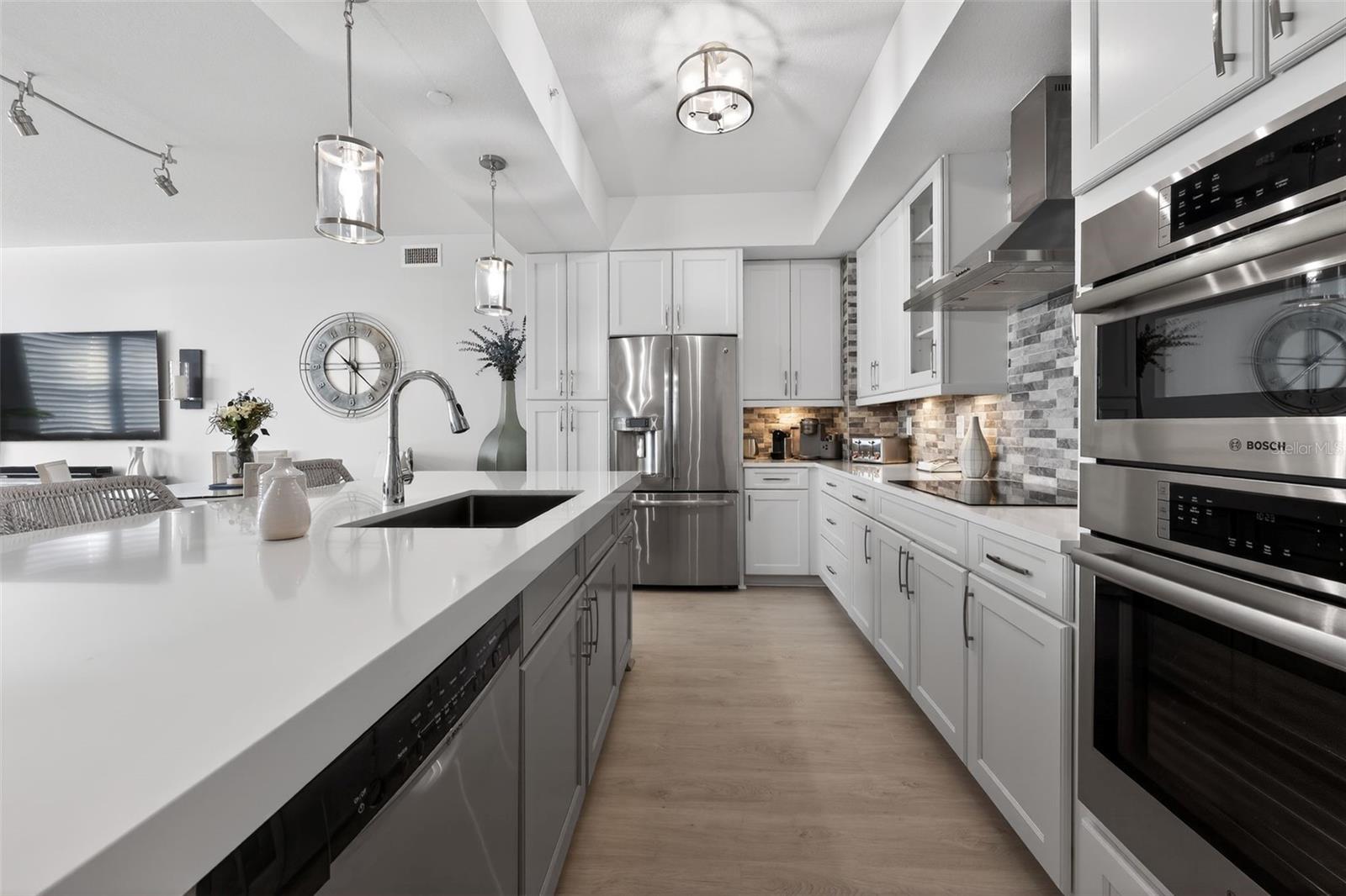 JUNO BAY COLONY - Residential