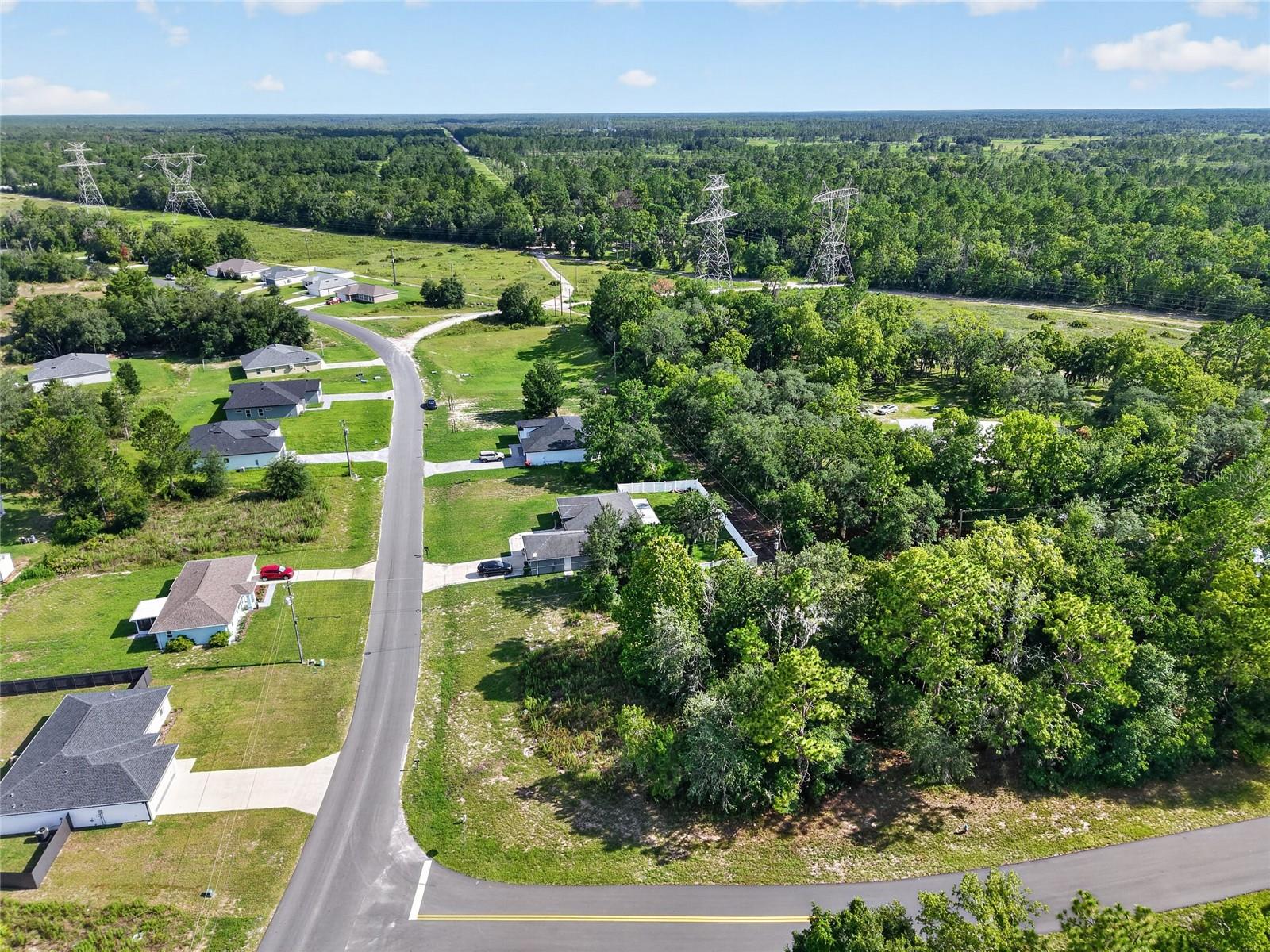 MARION OAKS - Land