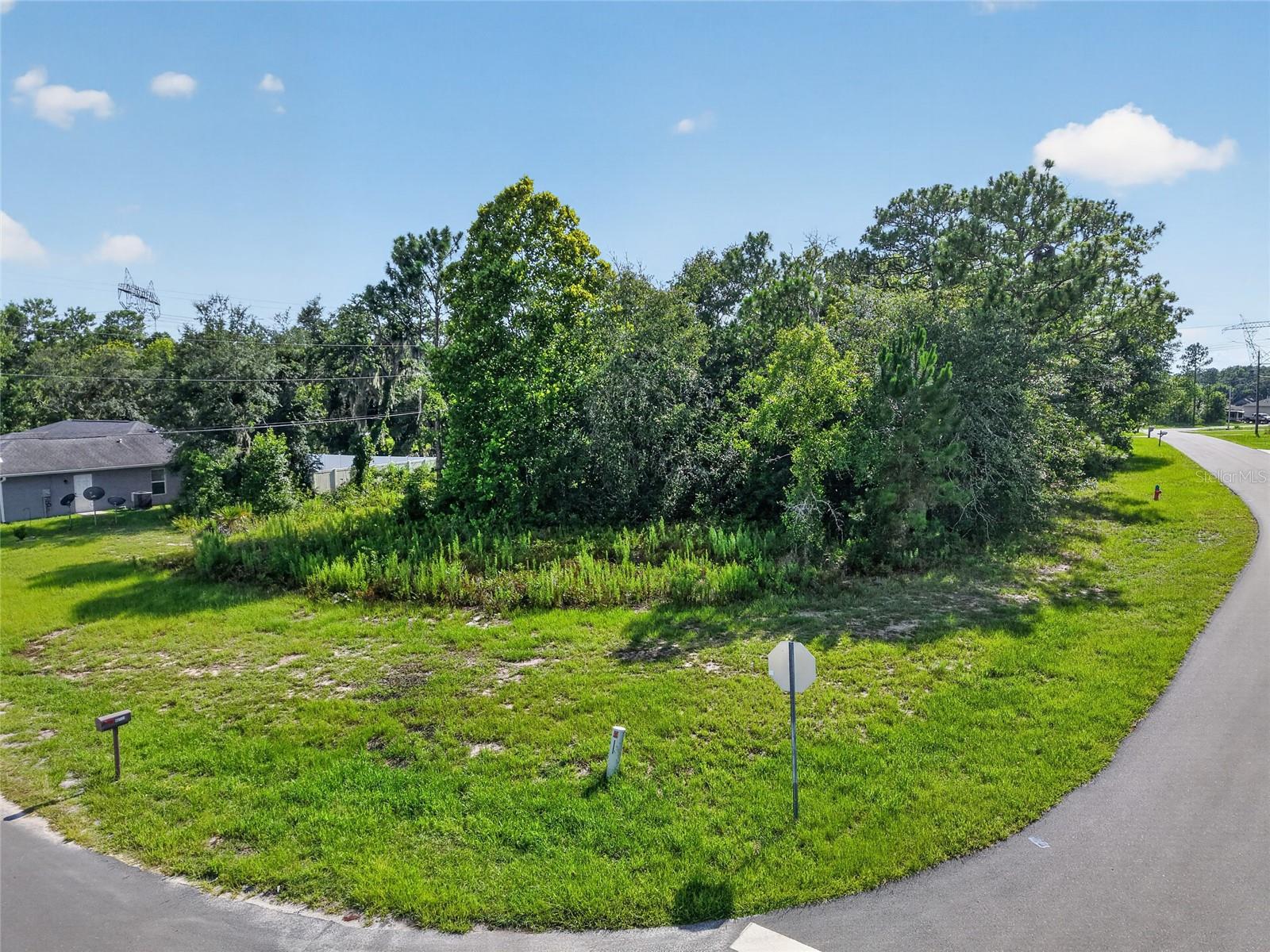 MARION OAKS - Land