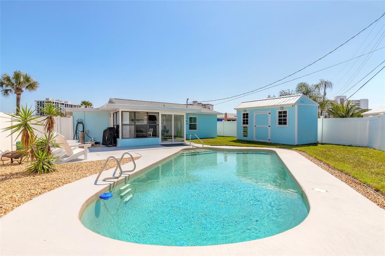 SUNNY SHORES - Residential