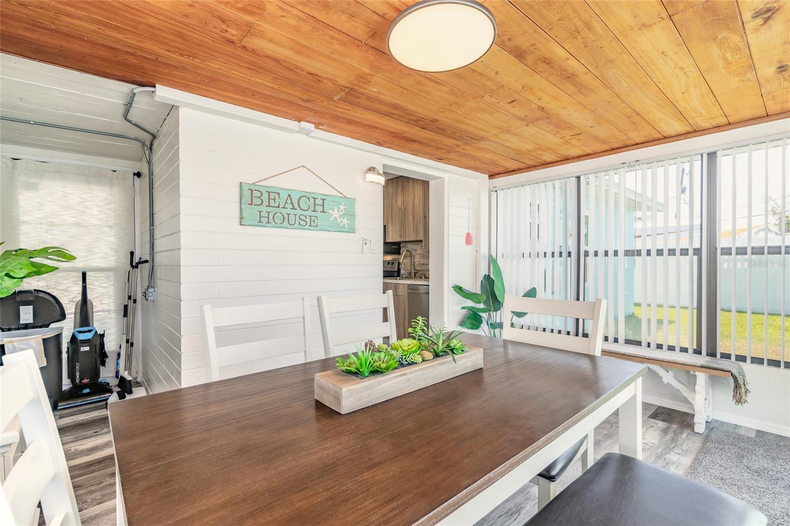 SUNNY SHORES - Residential