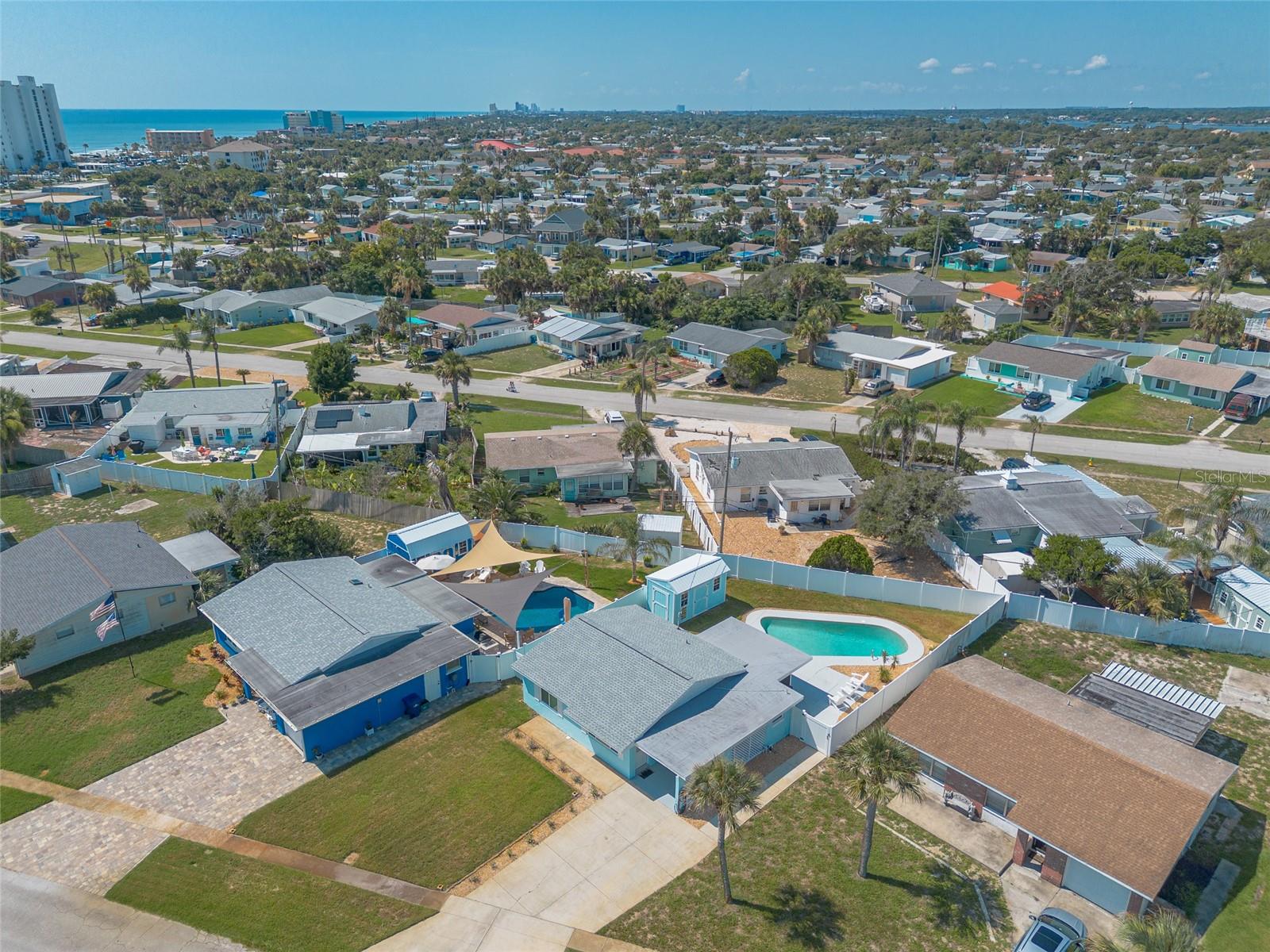 SUNNY SHORES - Residential