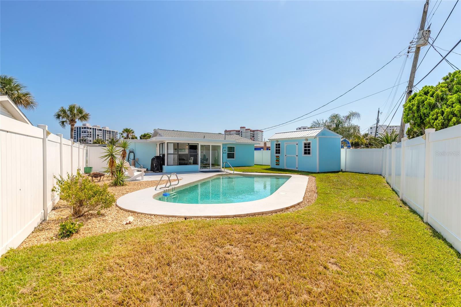SUNNY SHORES - Residential