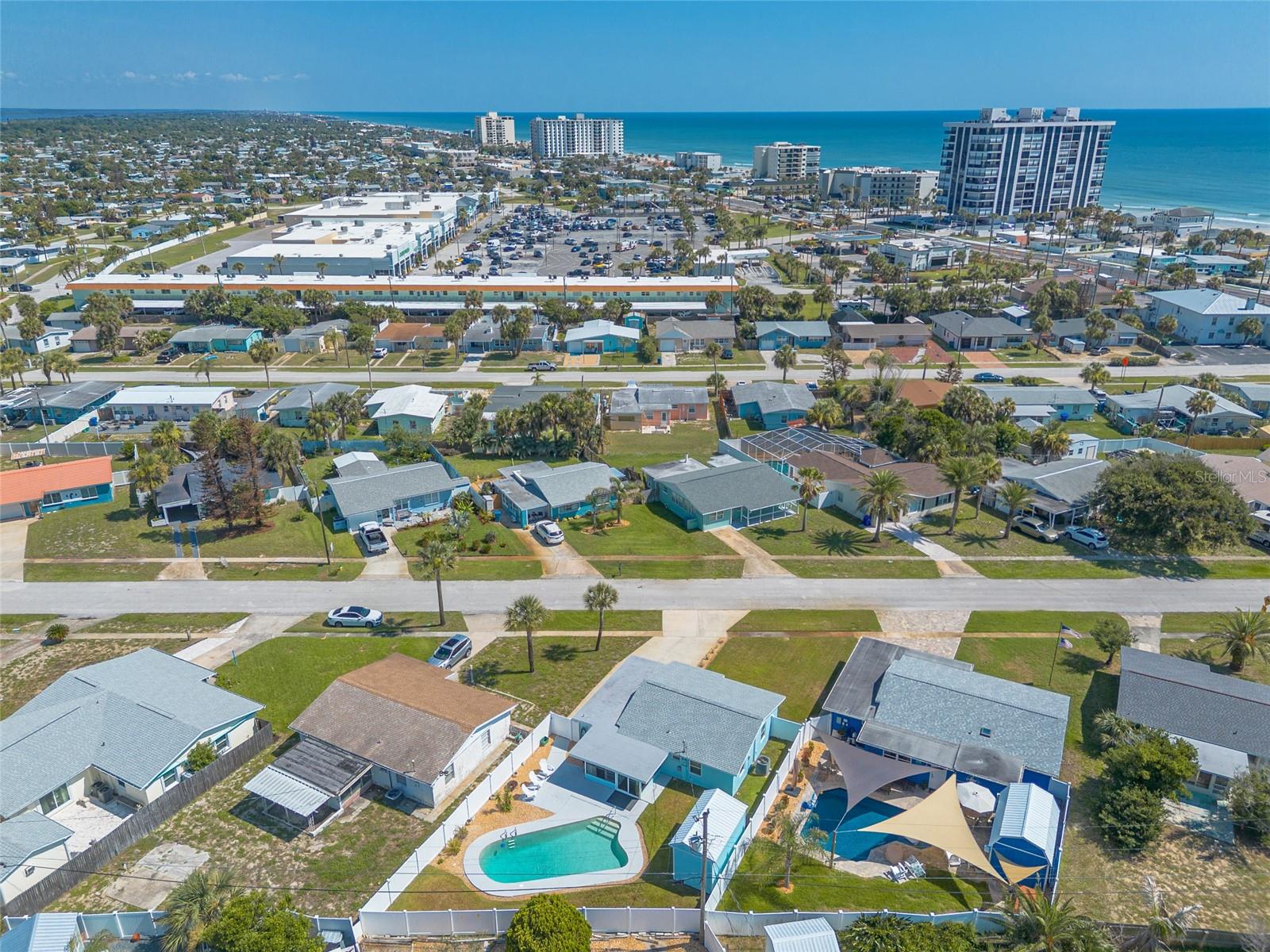 SUNNY SHORES - Residential