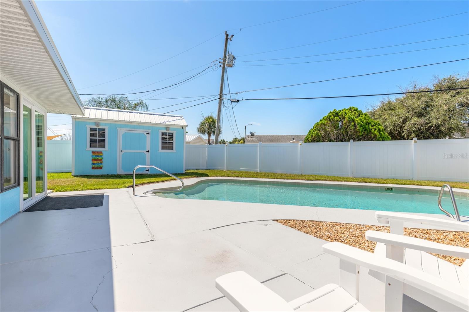 SUNNY SHORES - Residential