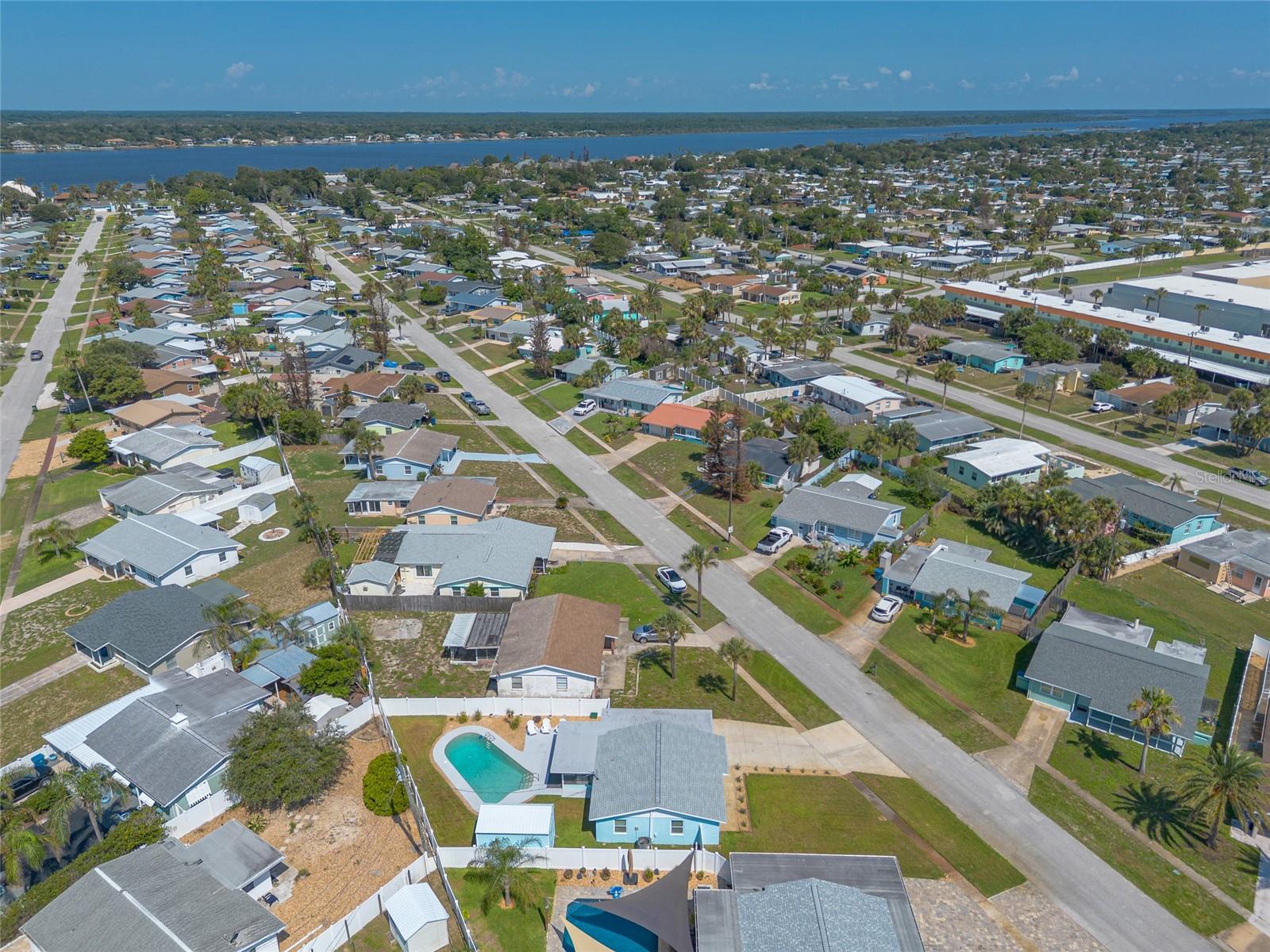 SUNNY SHORES - Residential