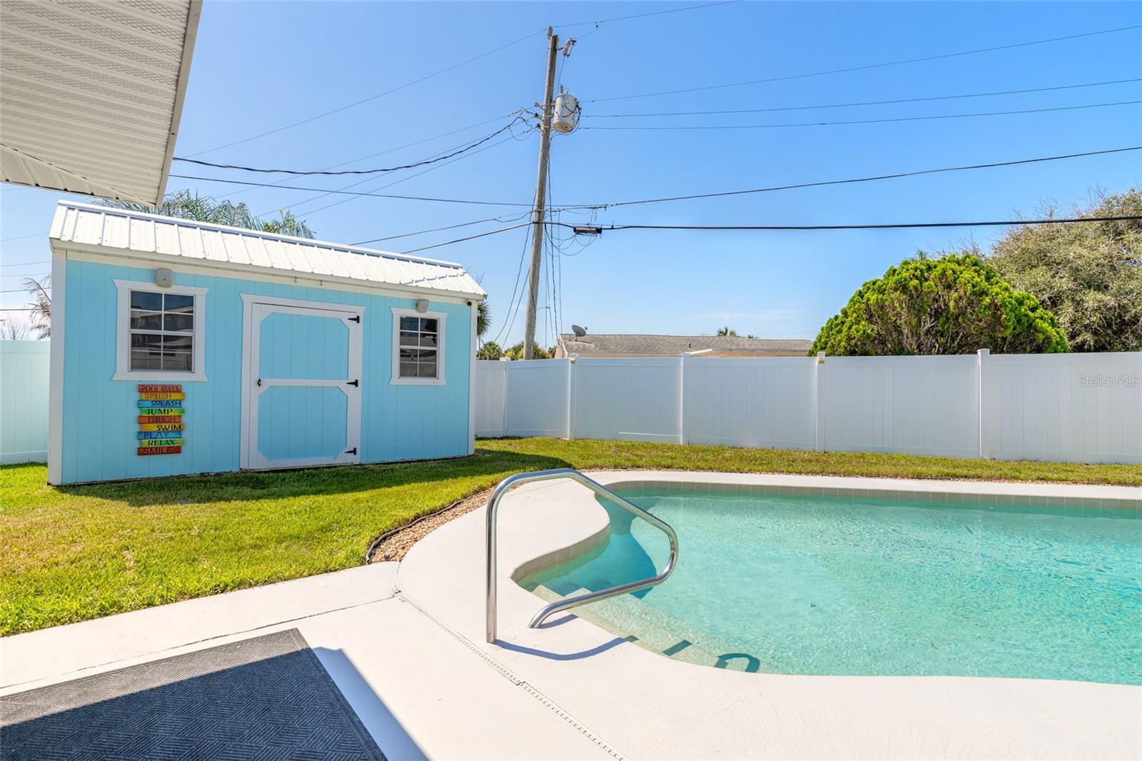 SUNNY SHORES - Residential