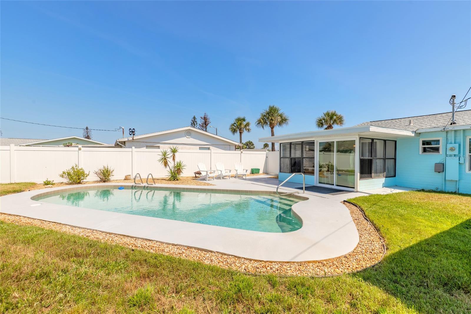 SUNNY SHORES - Residential