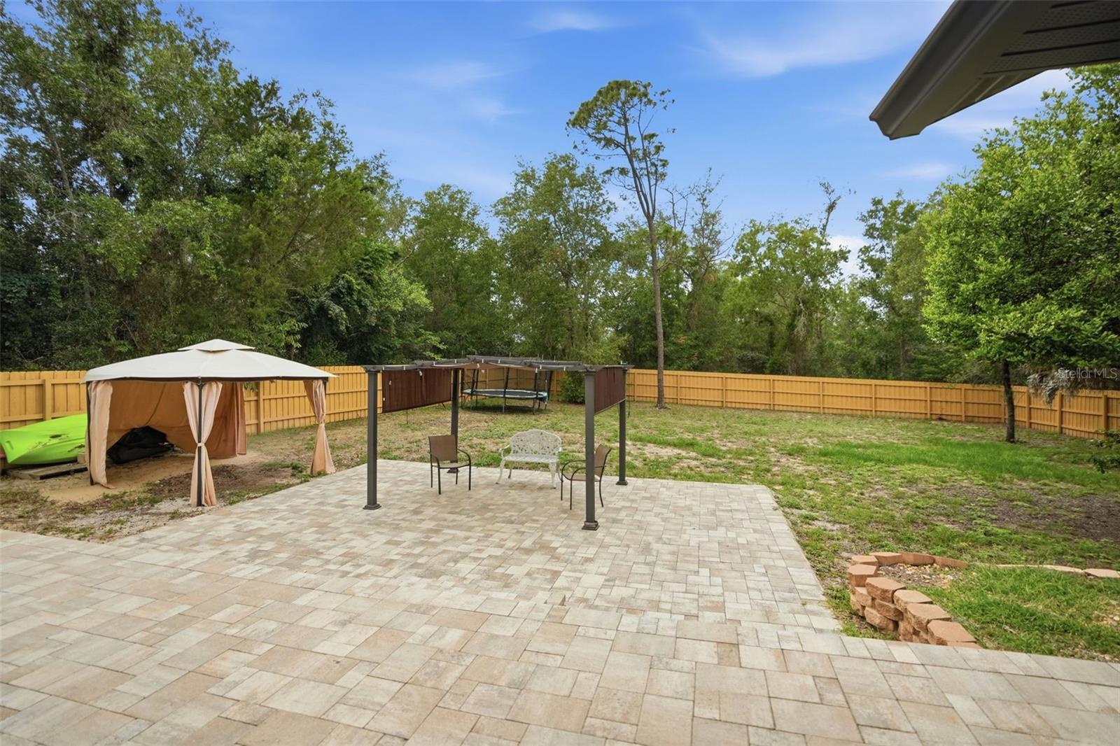 PINE GROVE - Residential