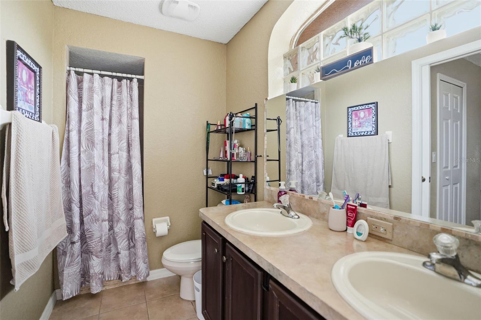 PINE GROVE - Residential