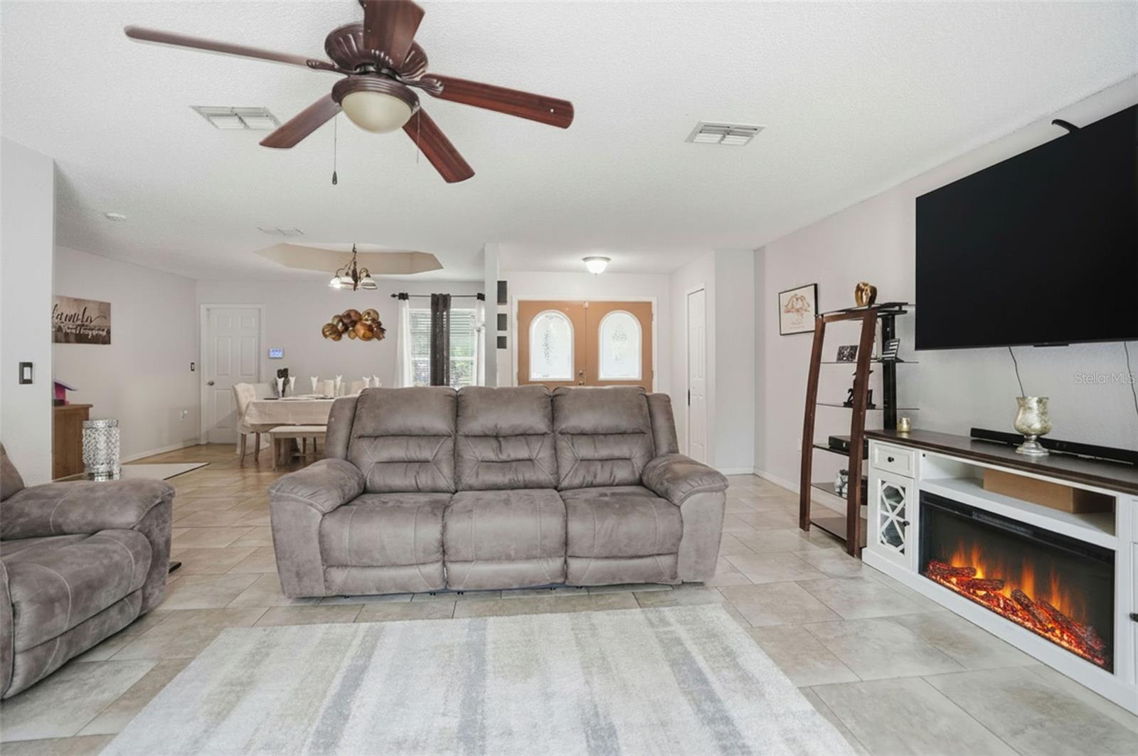 PINE GROVE - Residential