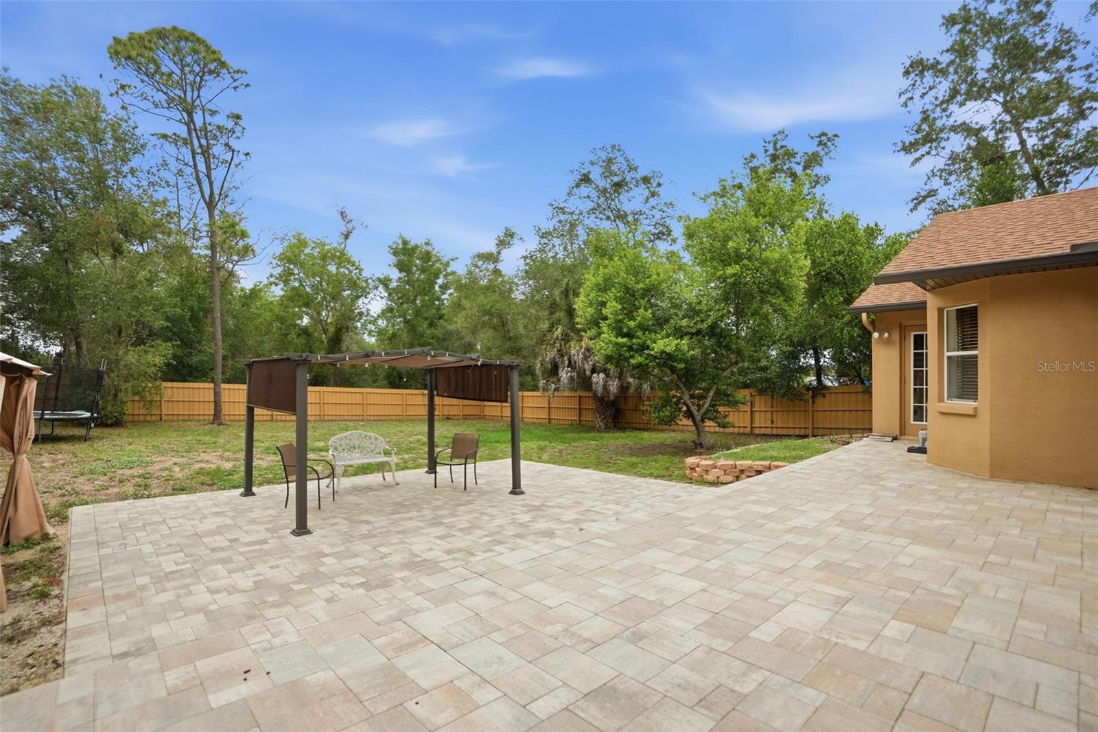 PINE GROVE - Residential