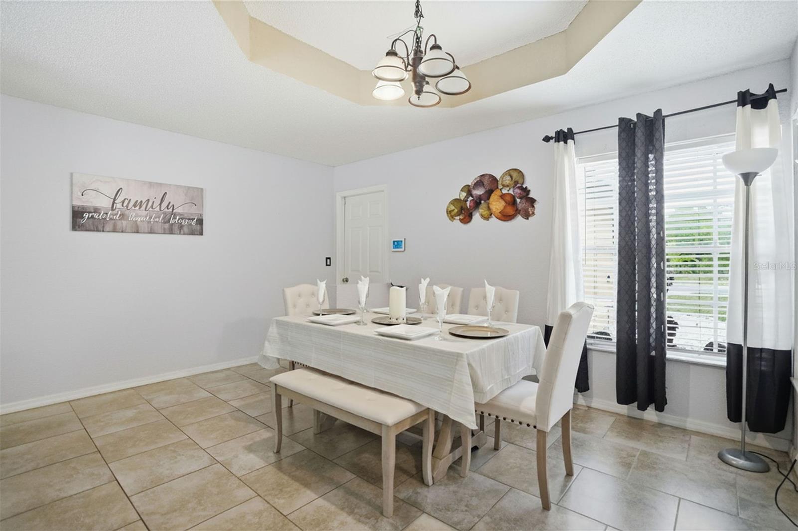PINE GROVE - Residential