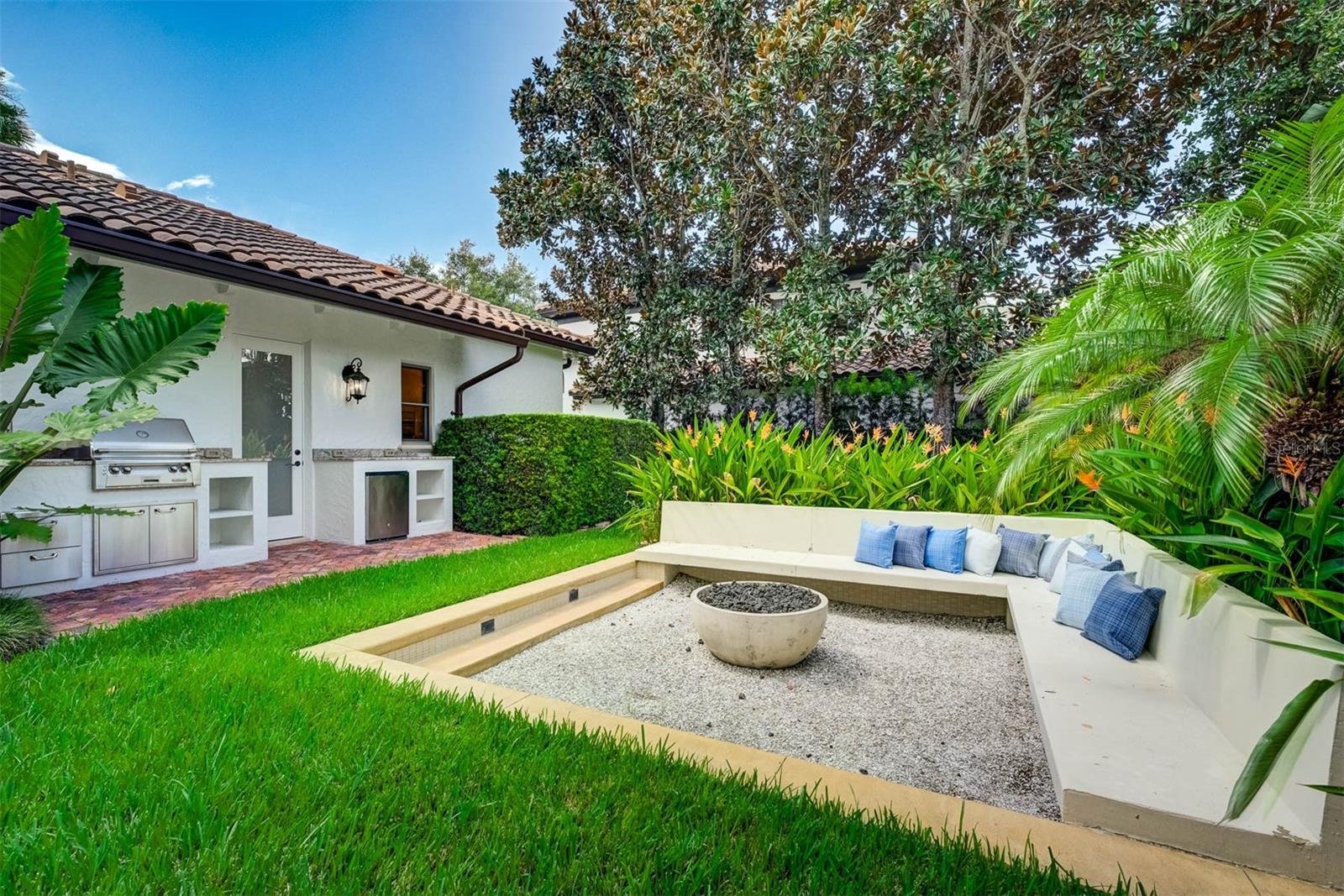 VALENCIA TERRACE - Residential