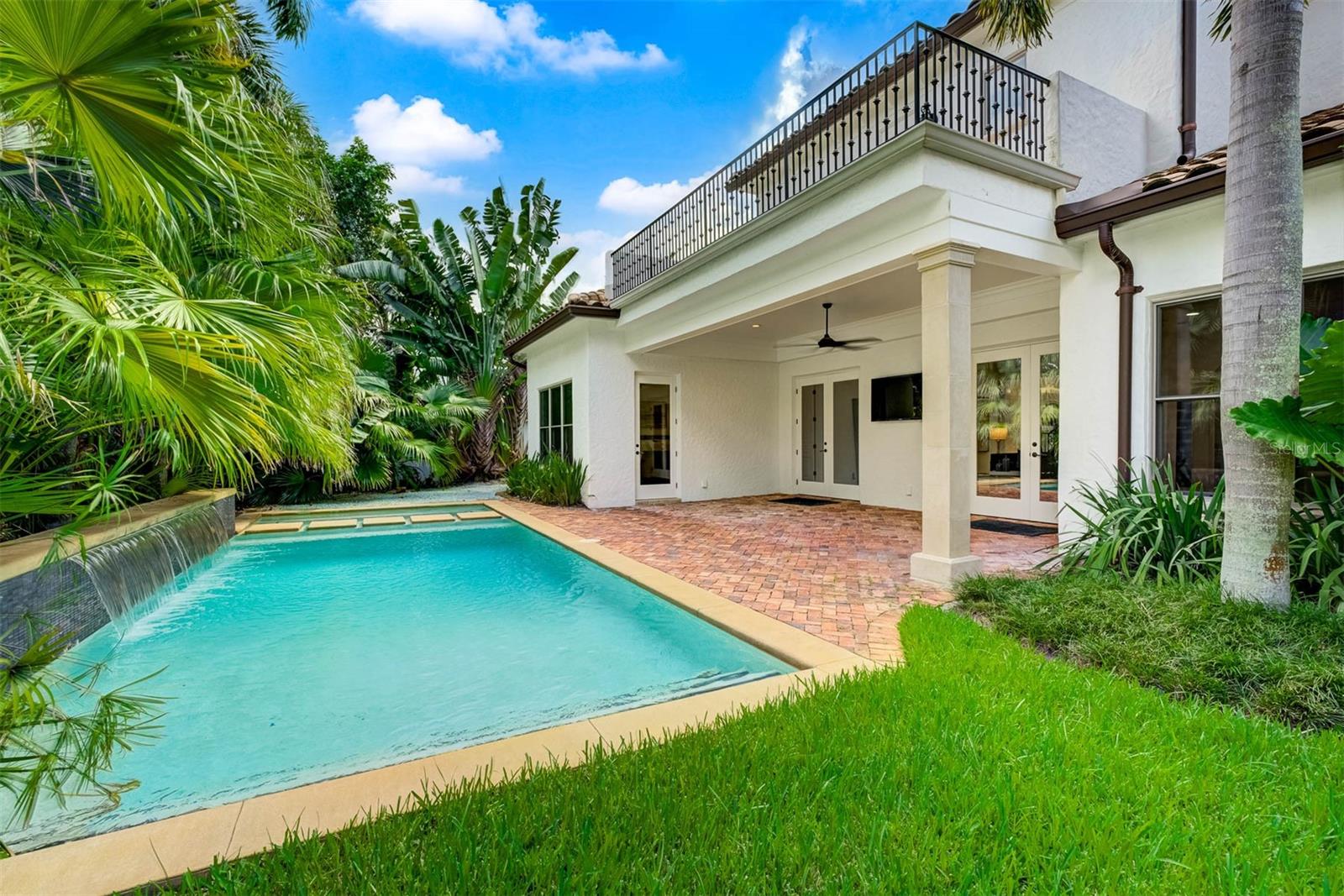 VALENCIA TERRACE - Residential