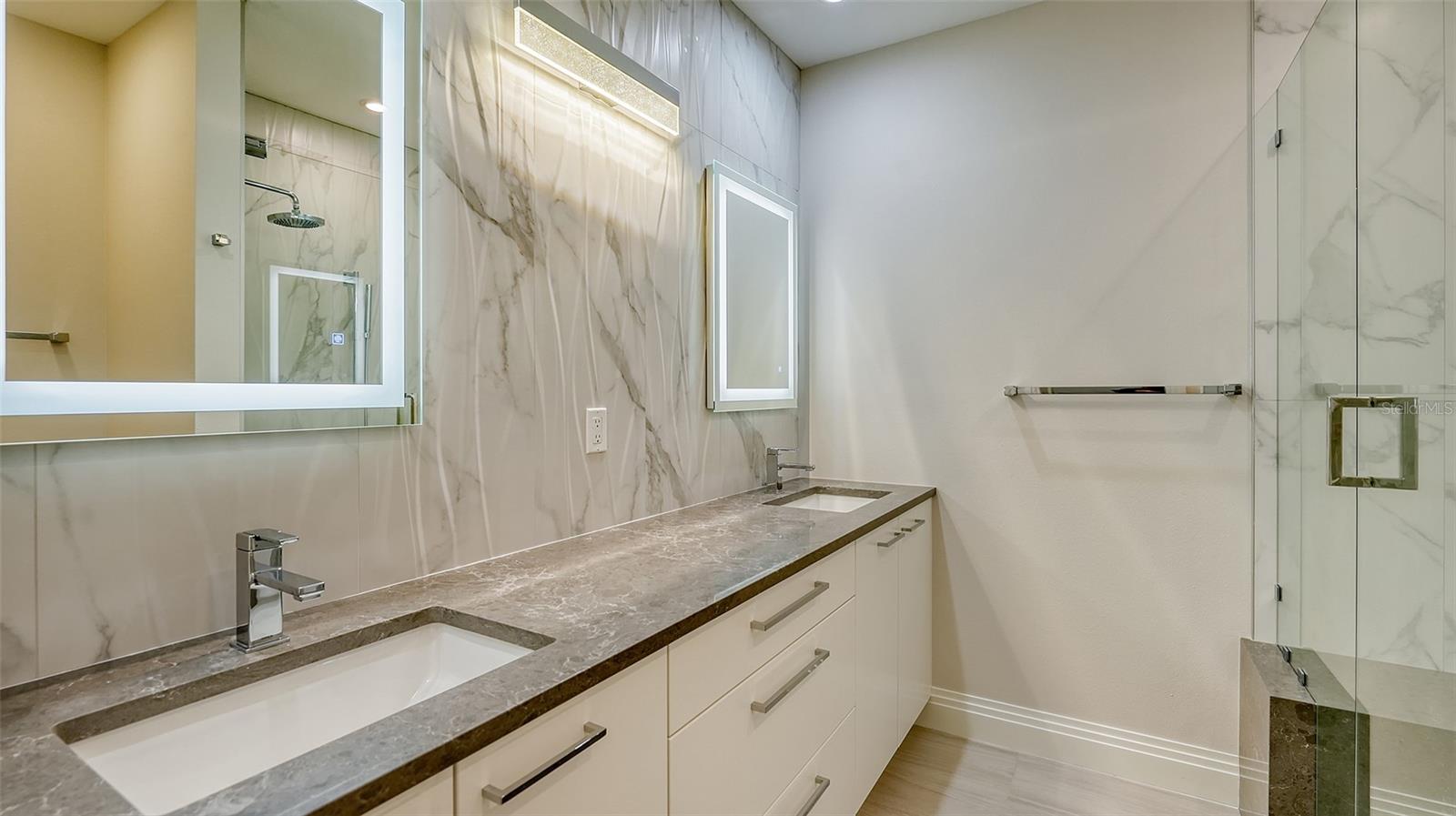 SANCTUARY IV - Residential