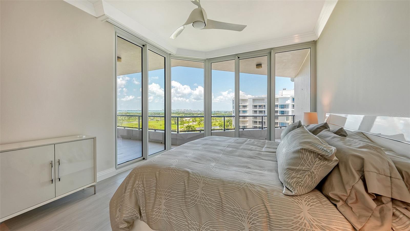 SANCTUARY IV - Residential