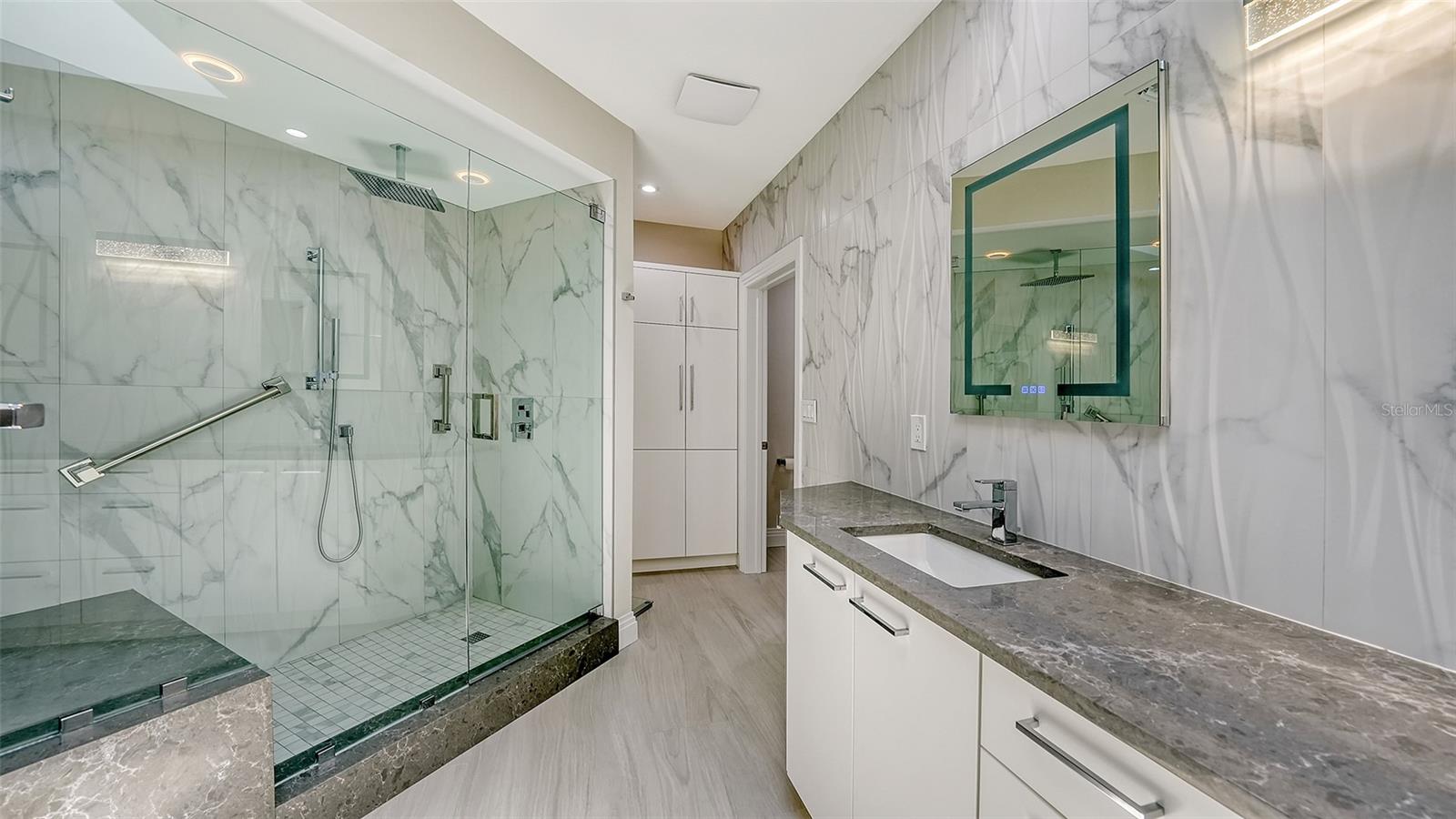 SANCTUARY IV - Residential