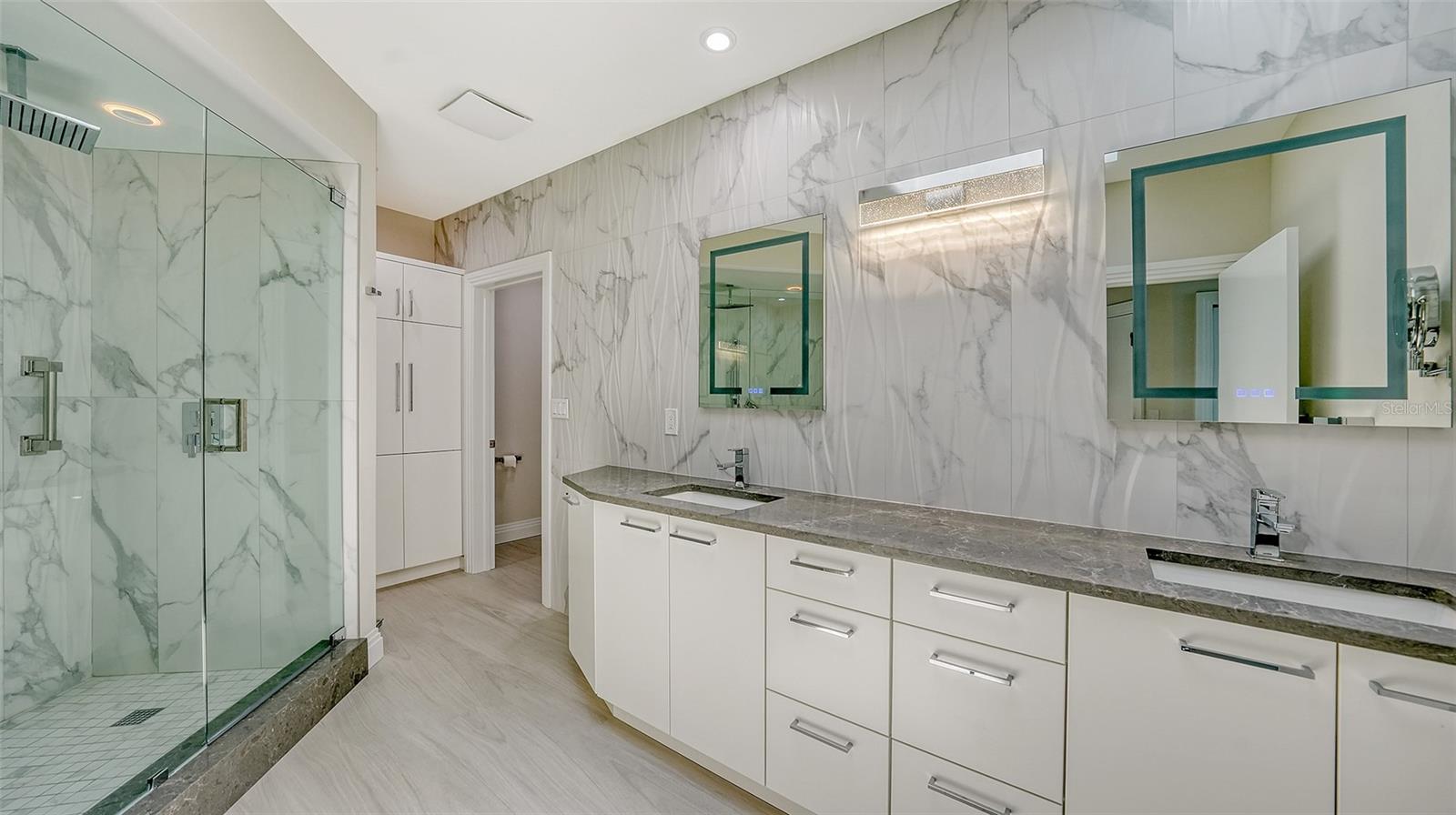 SANCTUARY IV - Residential