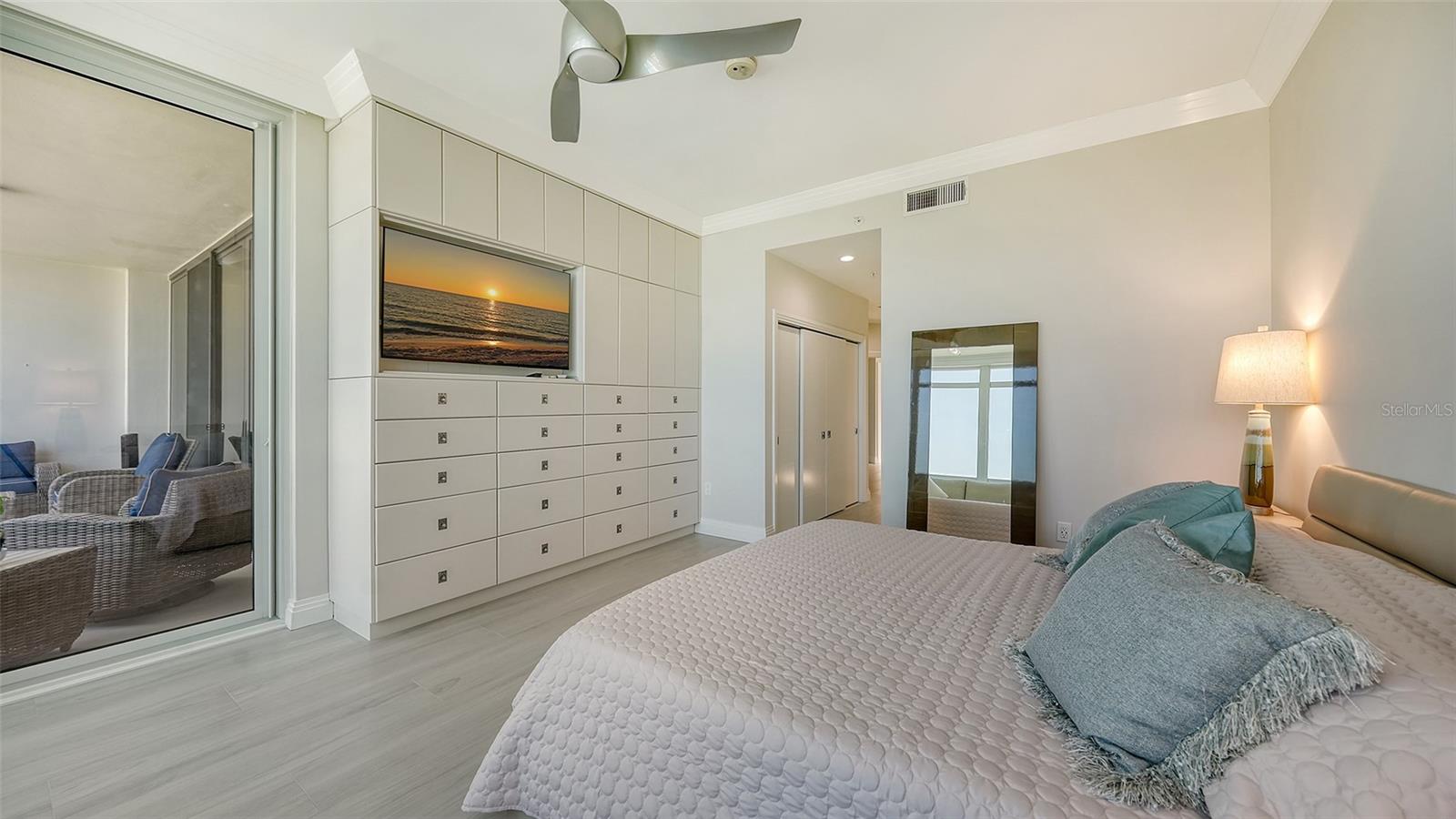 SANCTUARY IV - Residential
