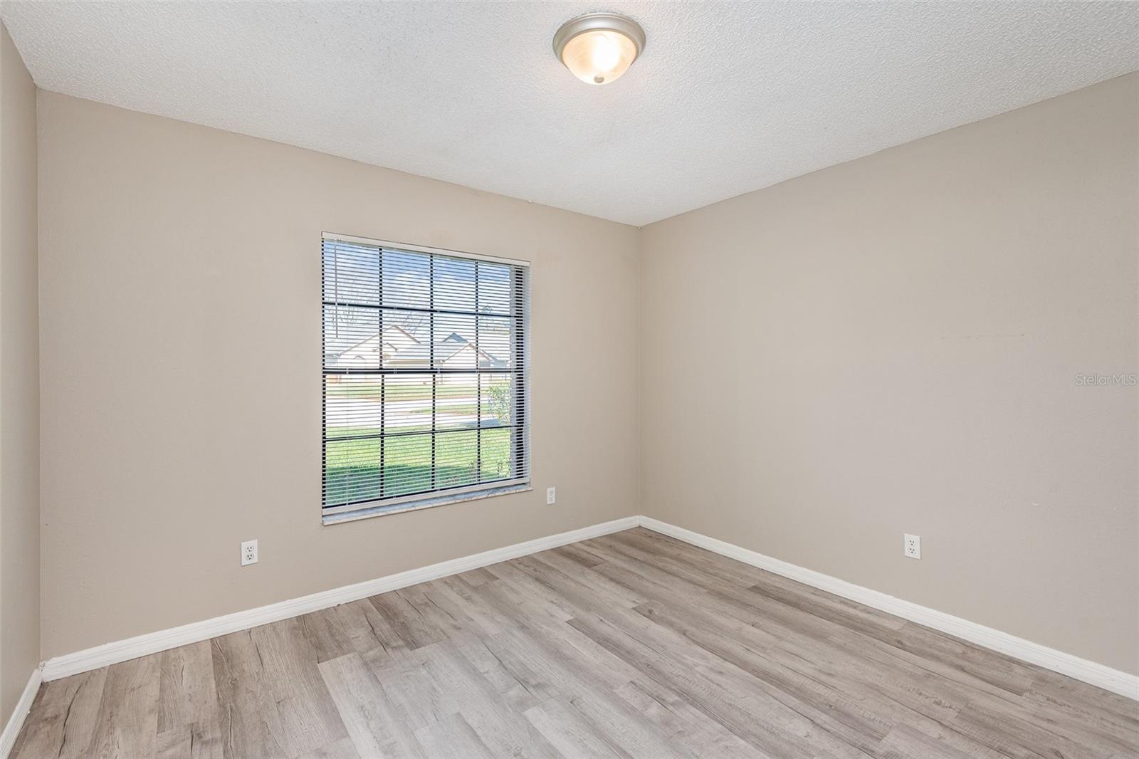GROVES PH B - Residential Lease