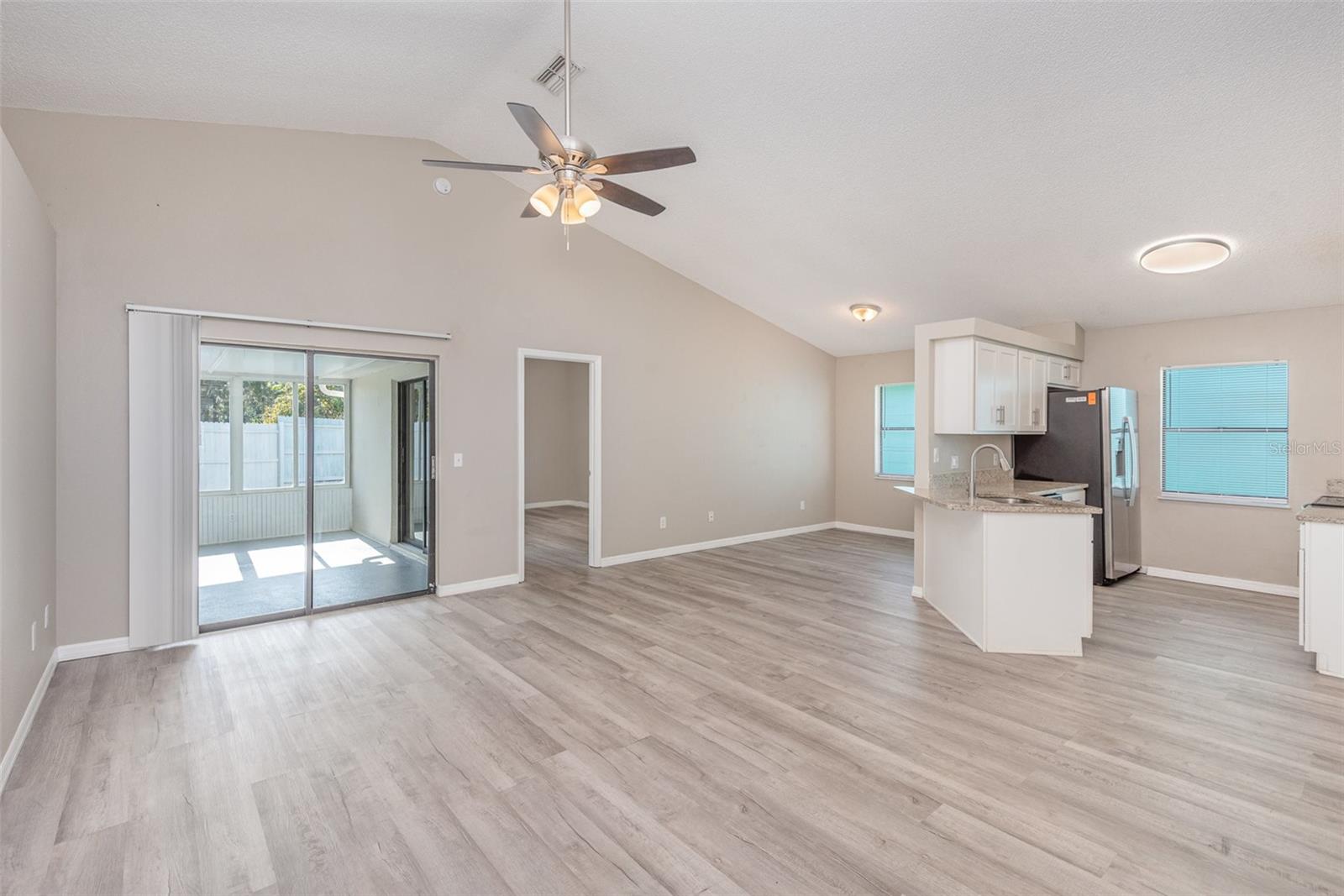 GROVES PH B - Residential Lease