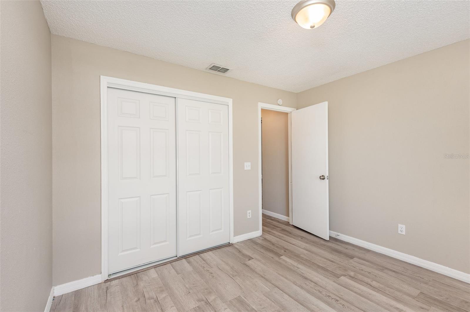 GROVES PH B - Residential Lease
