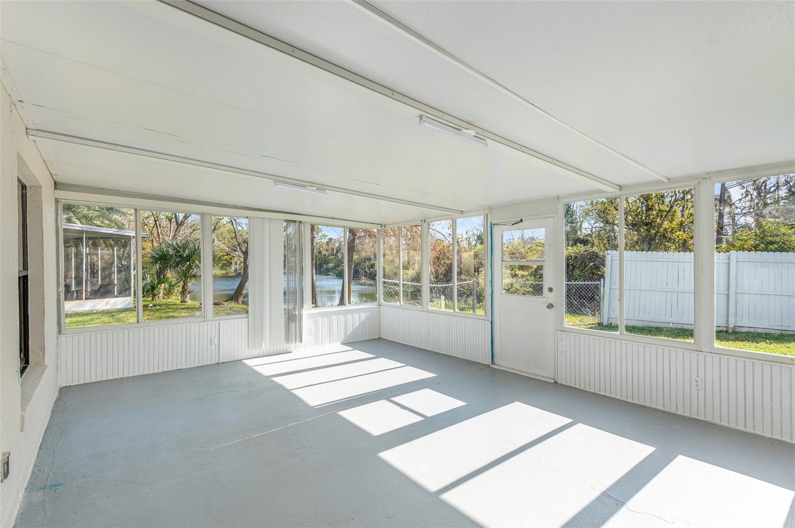 GROVES PH B - Residential Lease