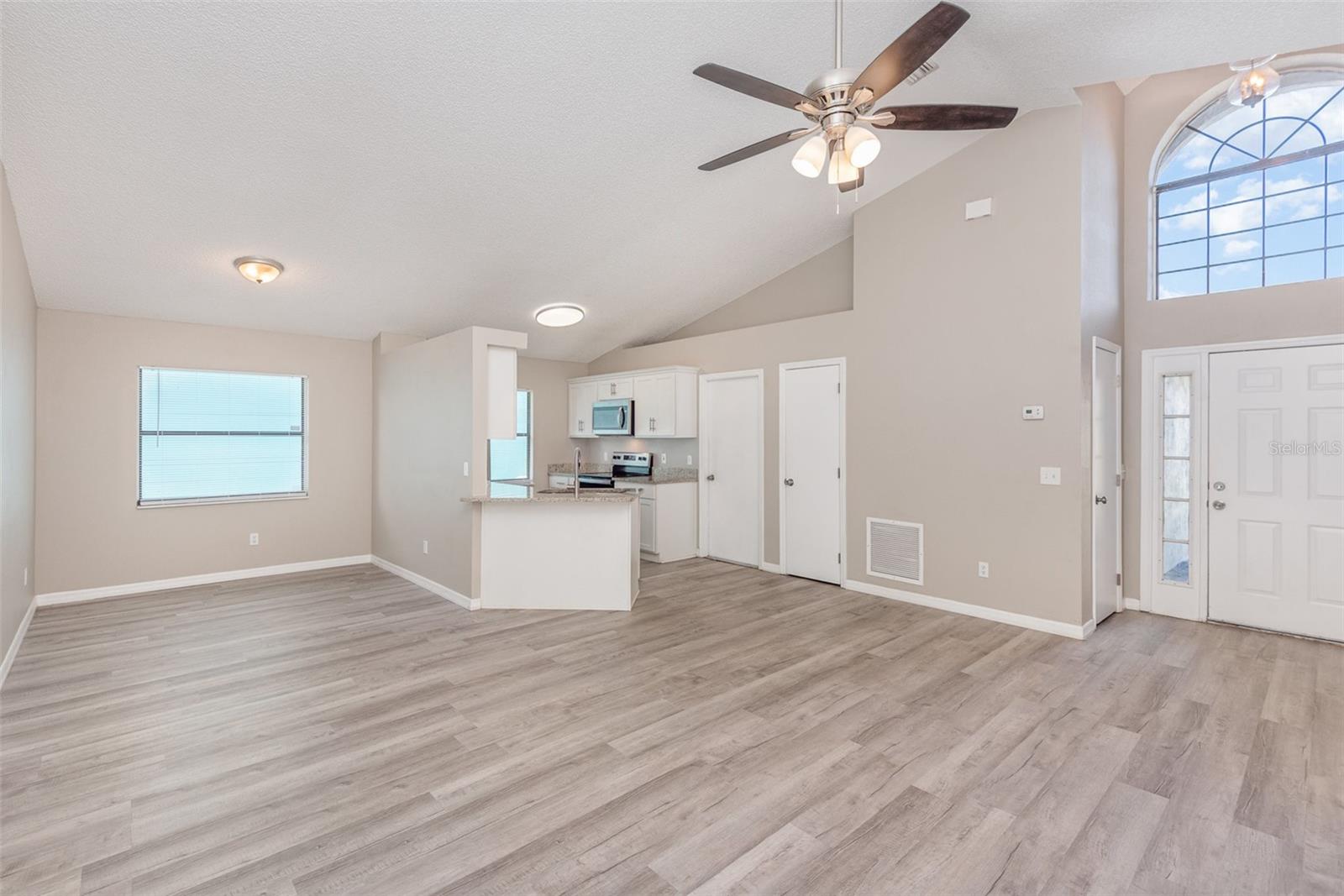 GROVES PH B - Residential Lease