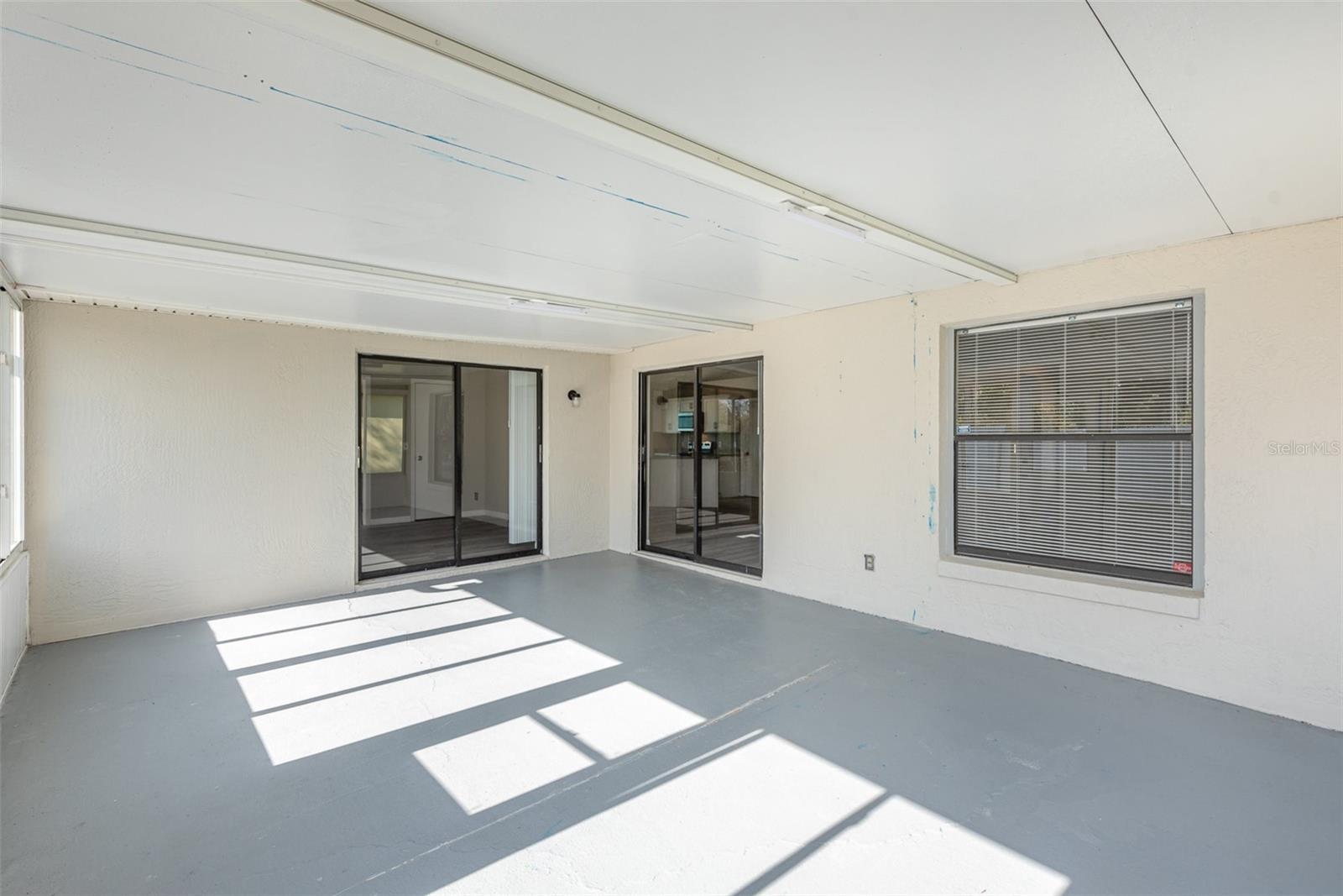 GROVES PH B - Residential Lease