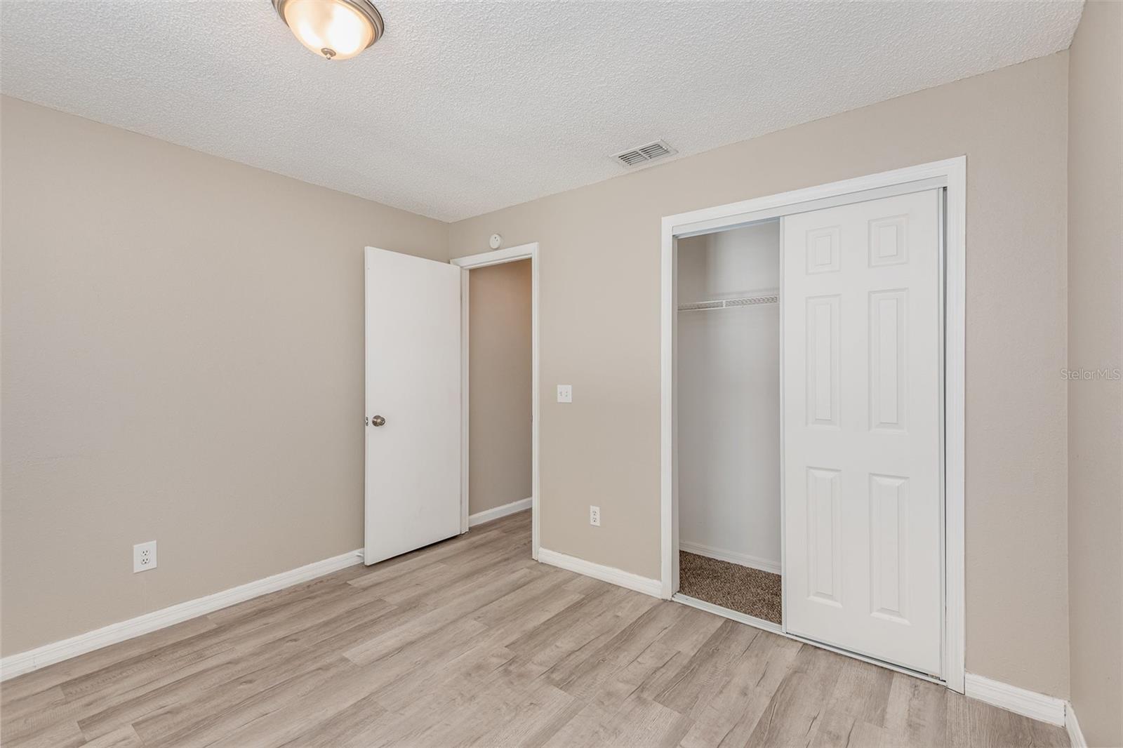 GROVES PH B - Residential Lease