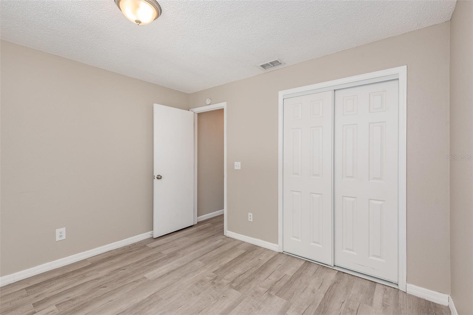 GROVES PH B - Residential Lease